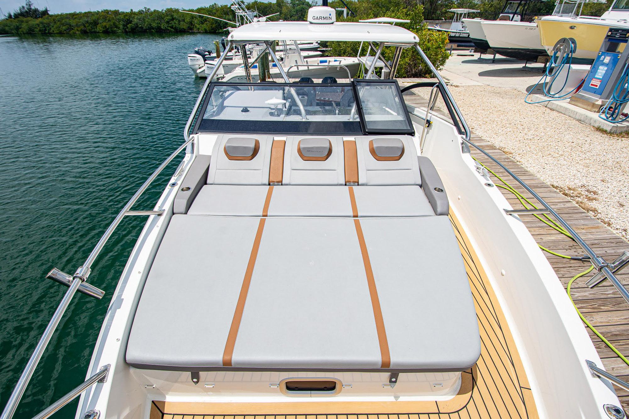 Yacht Photos Pics