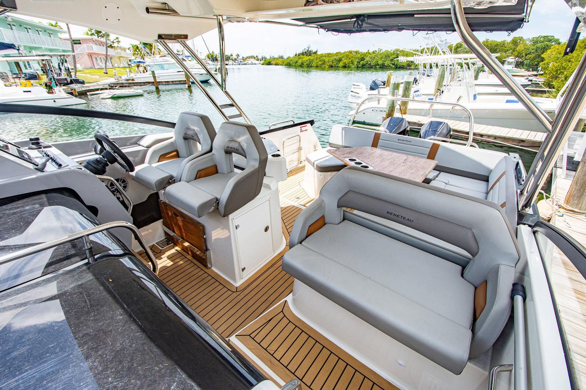 Yacht Photos Pics