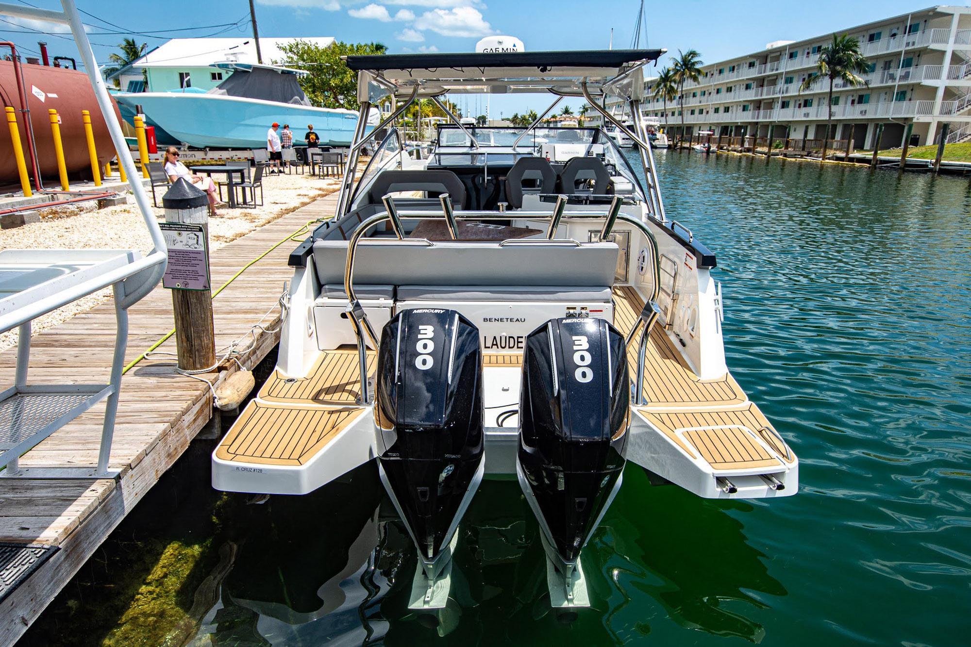 Yacht Photos Pics