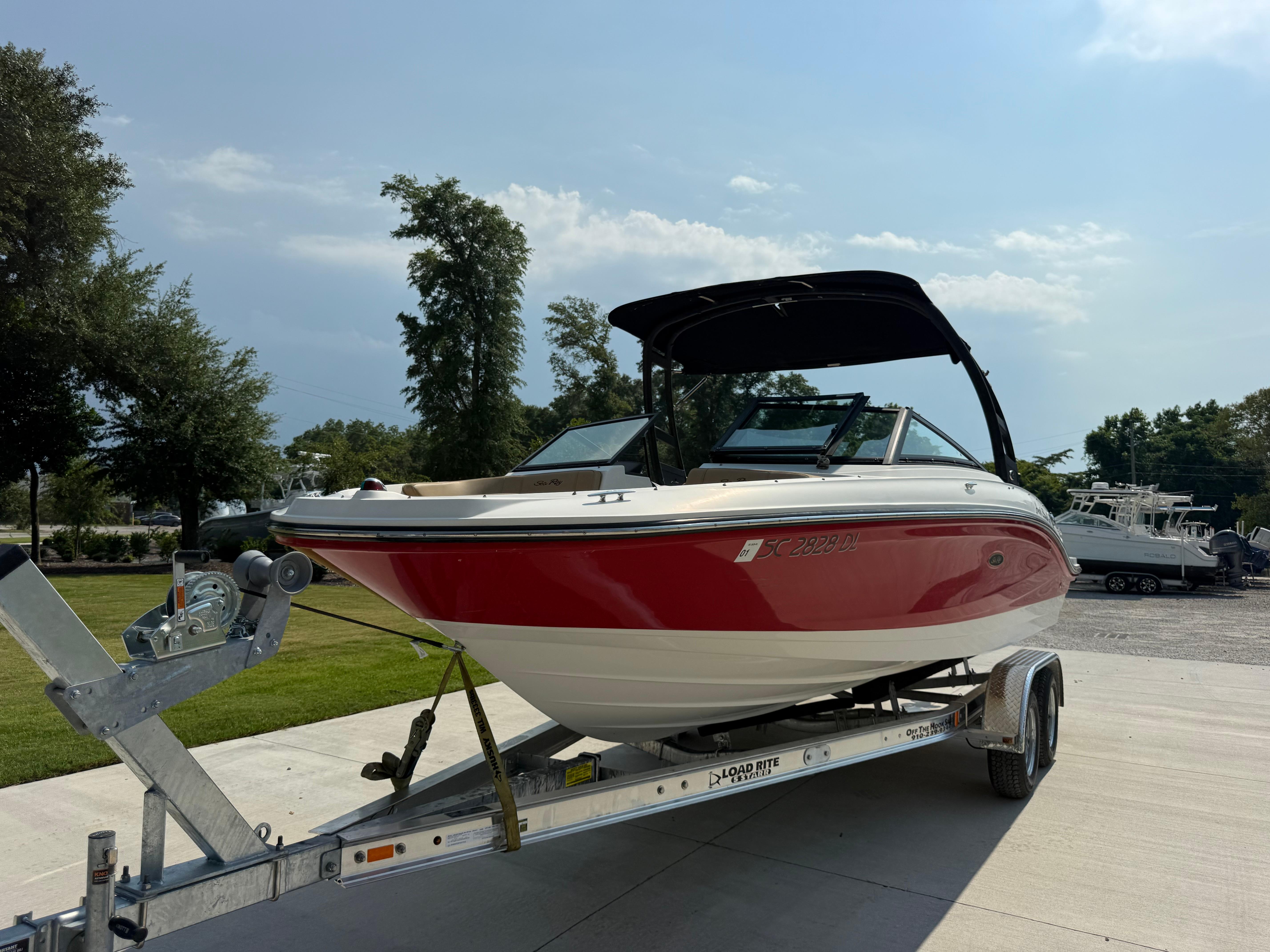 2019 Sea Ray 21SPX