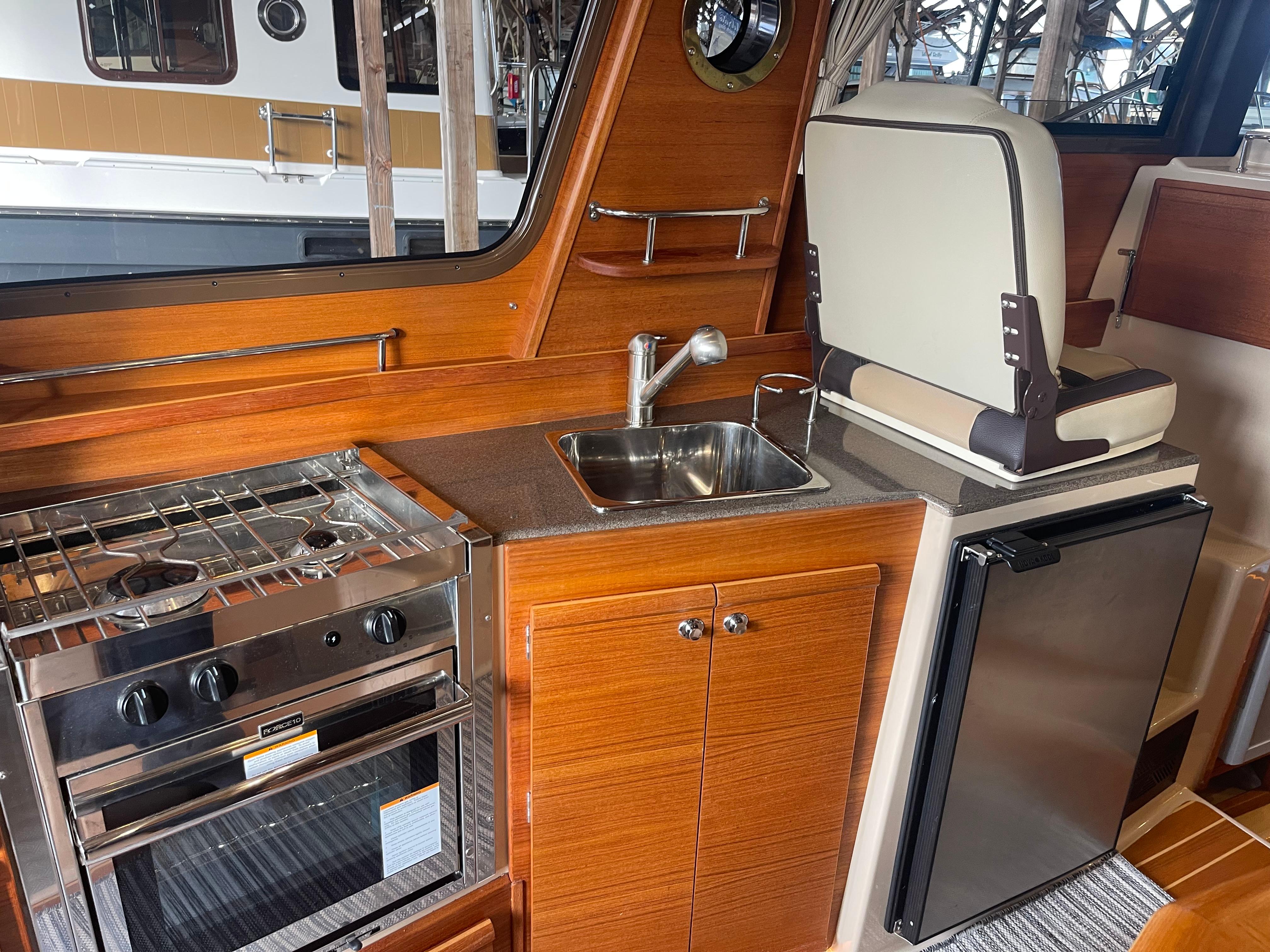 Chelan Again Yacht for Sale 29 Ranger Tugs Yachts Everett, WA
