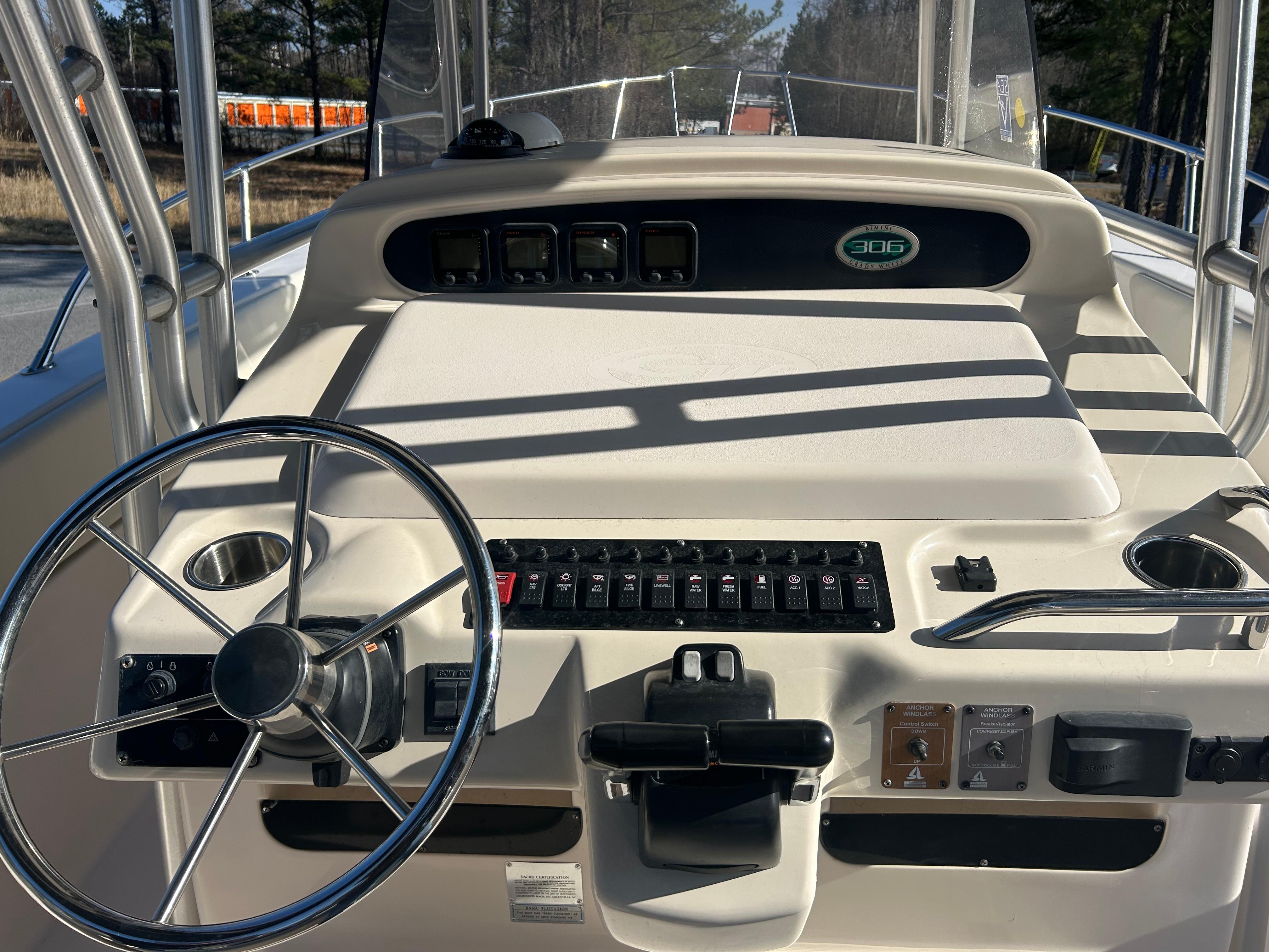 1999-grady-white-306-bimini-power-9697240-974473981-0-280220250643-15