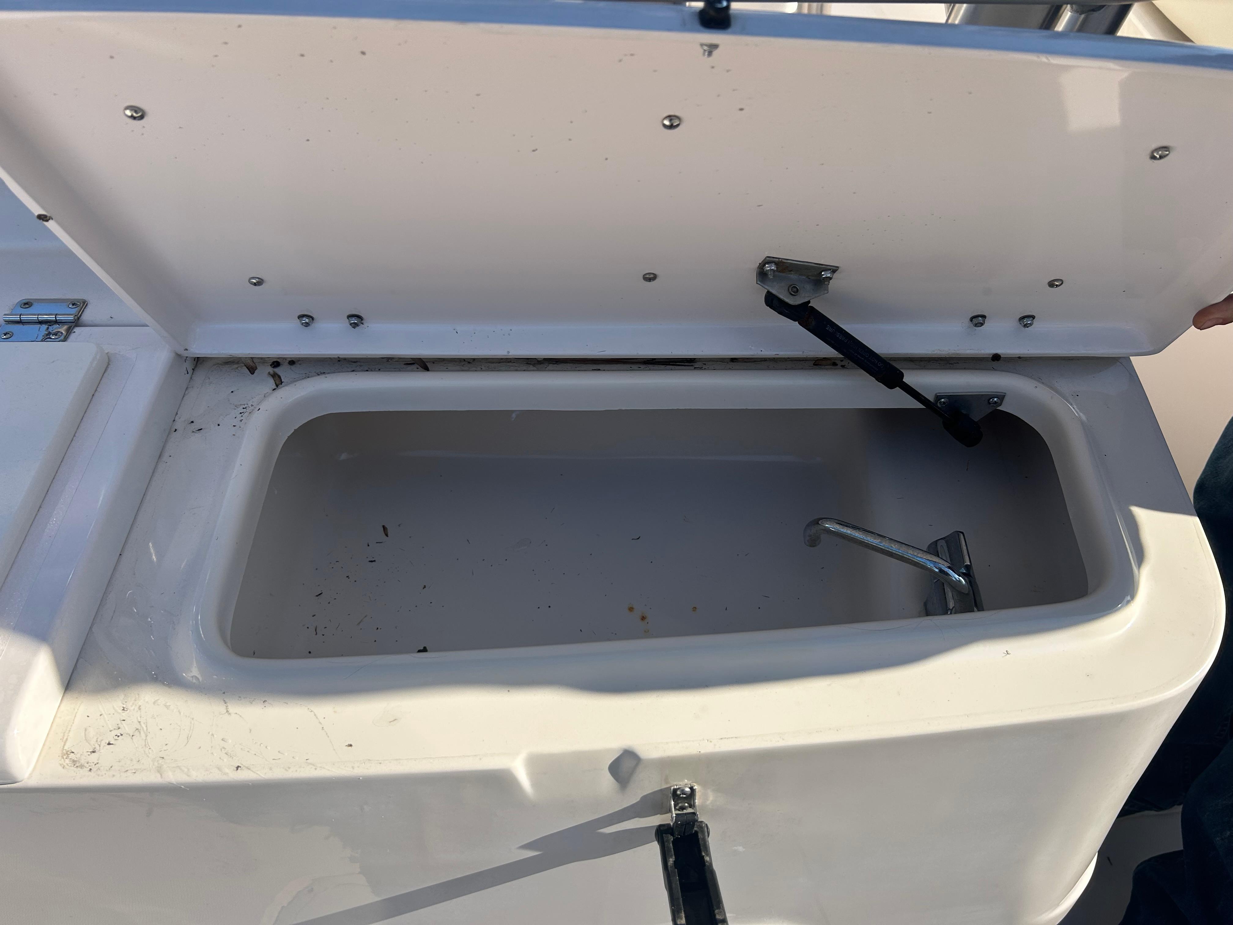 1999-grady-white-306-bimini-power-9697240-974473988-0-280220250643-22