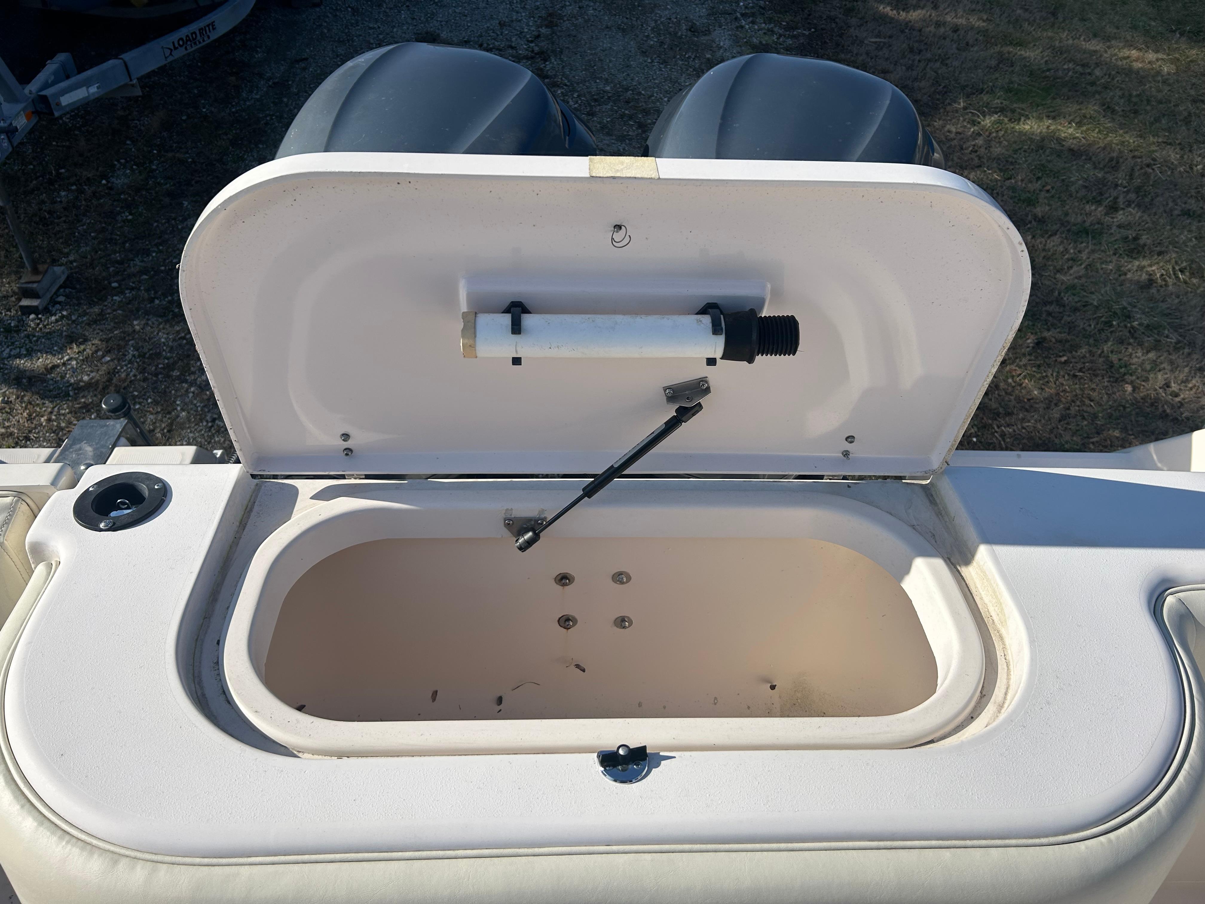 1999-grady-white-306-bimini-power-9697240-974474000-0-280220250644-34