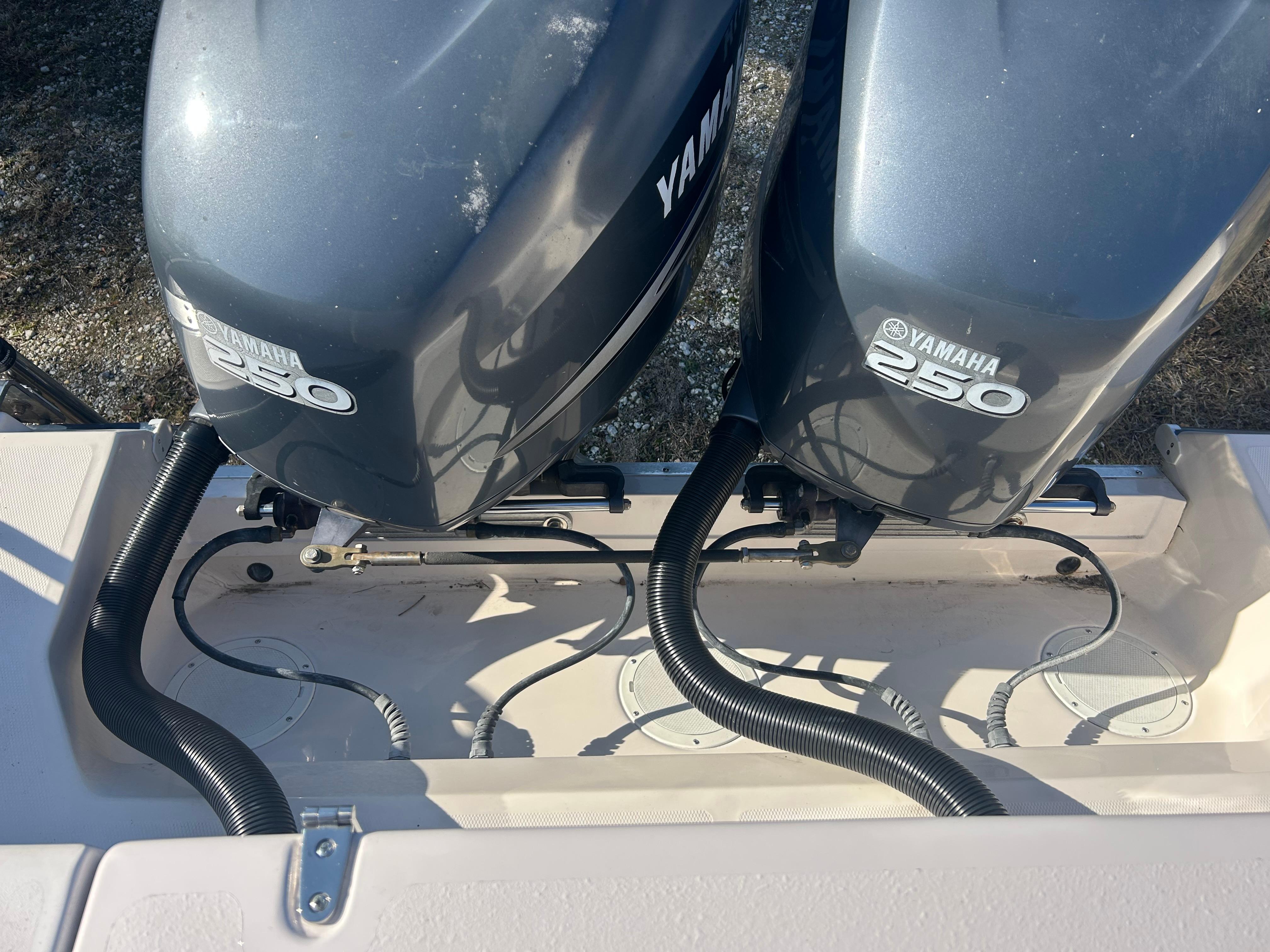 1999-grady-white-306-bimini-power-9697240-974474001-0-280220250644-35