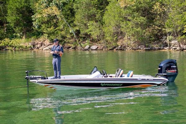2022 Phoenix boat for sale, model of the boat is 819 Pro & Image # 3 of 9