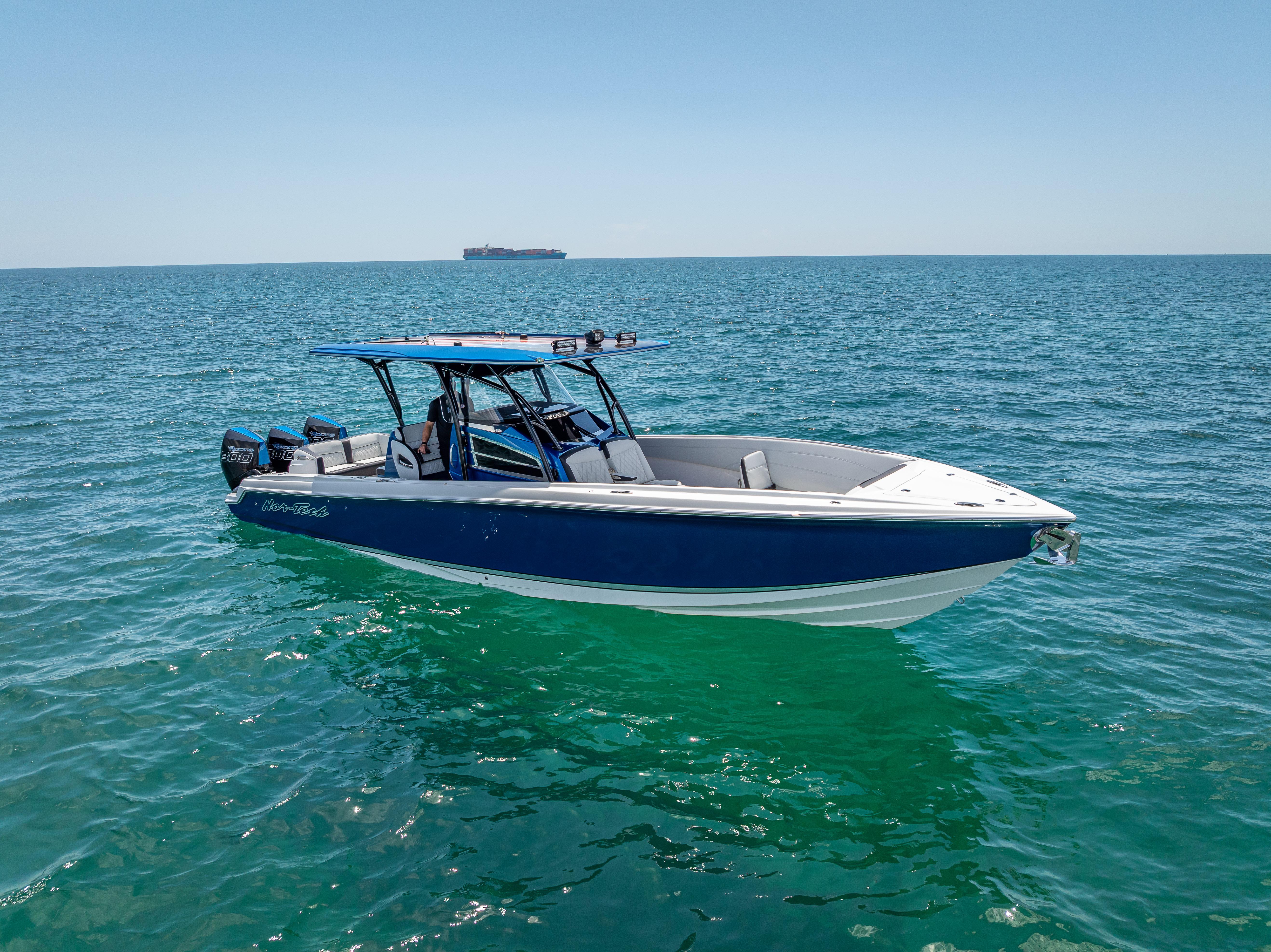 Nor-Tech-340 Sport Center Console 2024-34-246 FL-US-9387244 | Thumbnail