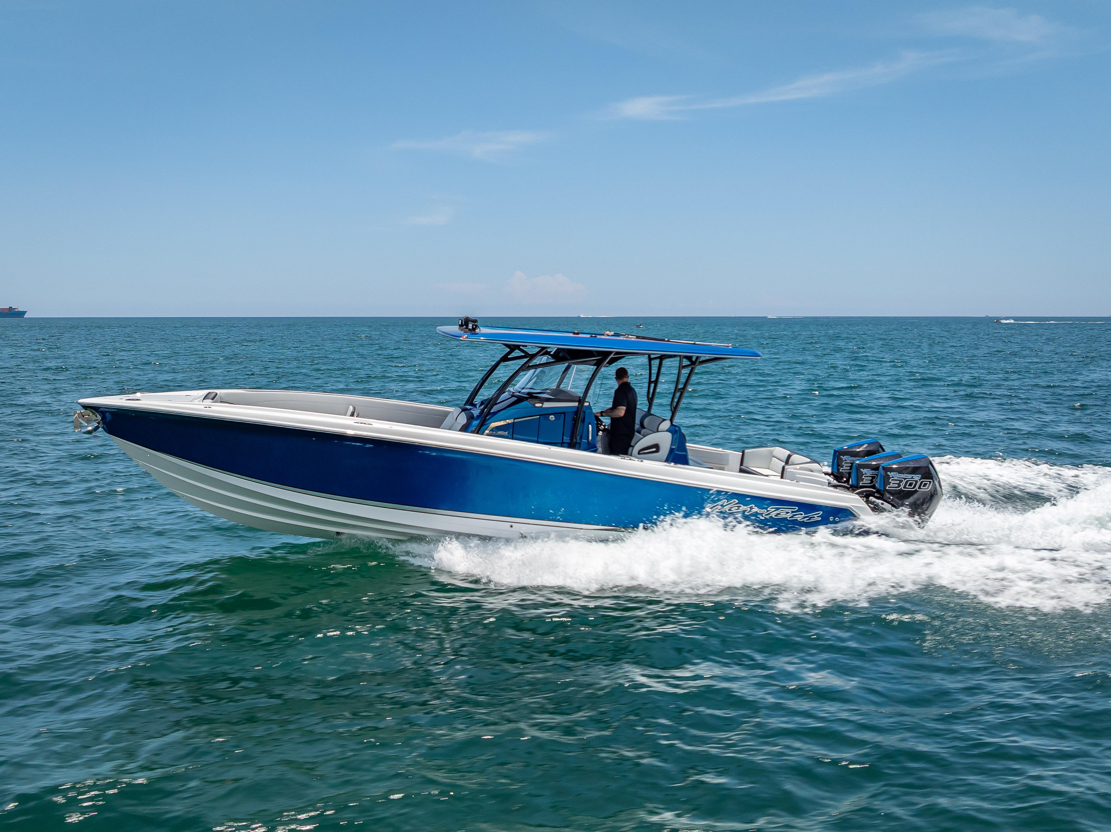 Nor-Tech-340 Sport Center Console 2024-34-246 FL-US-9387244 | Thumbnail