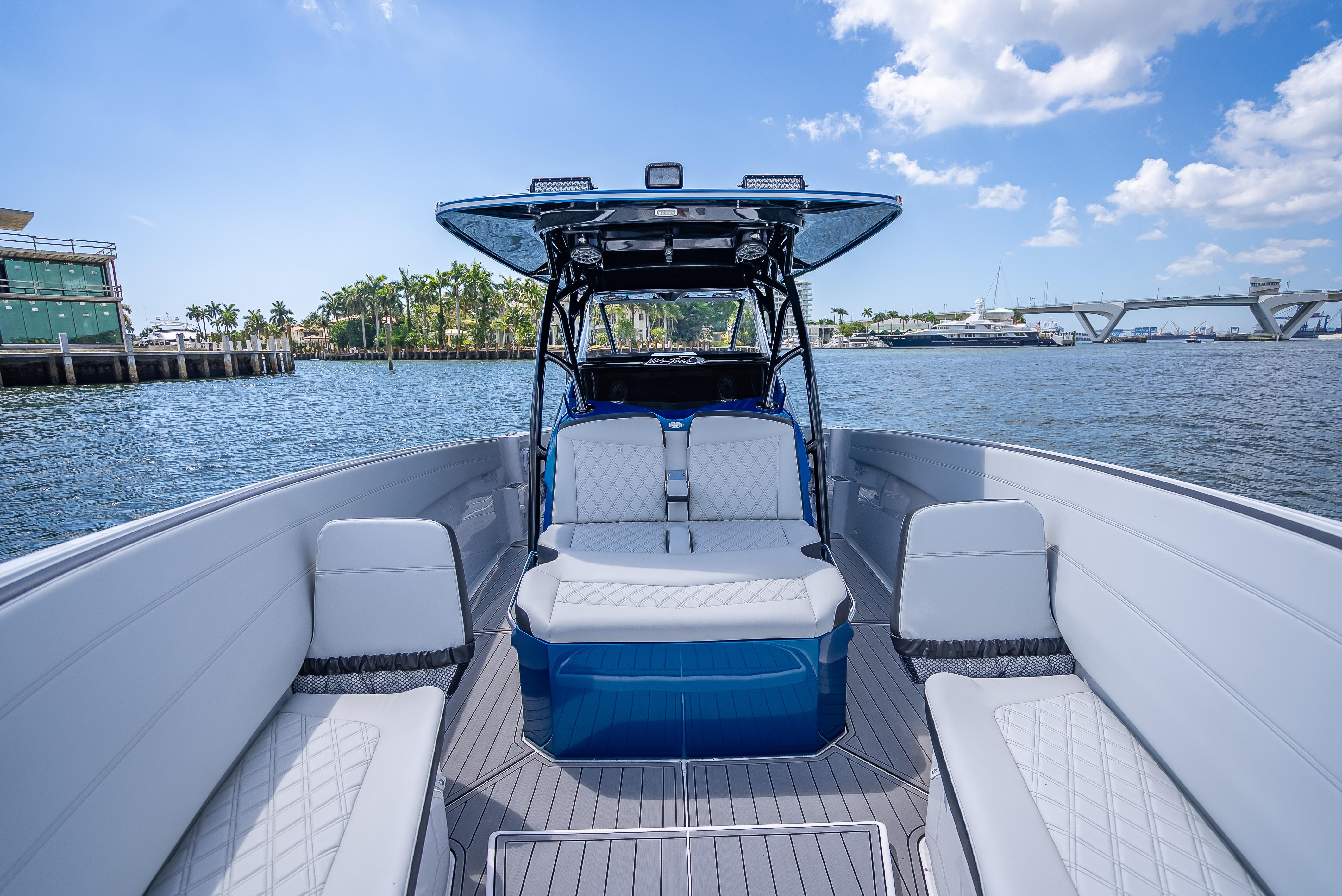 Nor-Tech-340 Sport Center Console 2024-34-246 FL-US-9387244 | Thumbnail