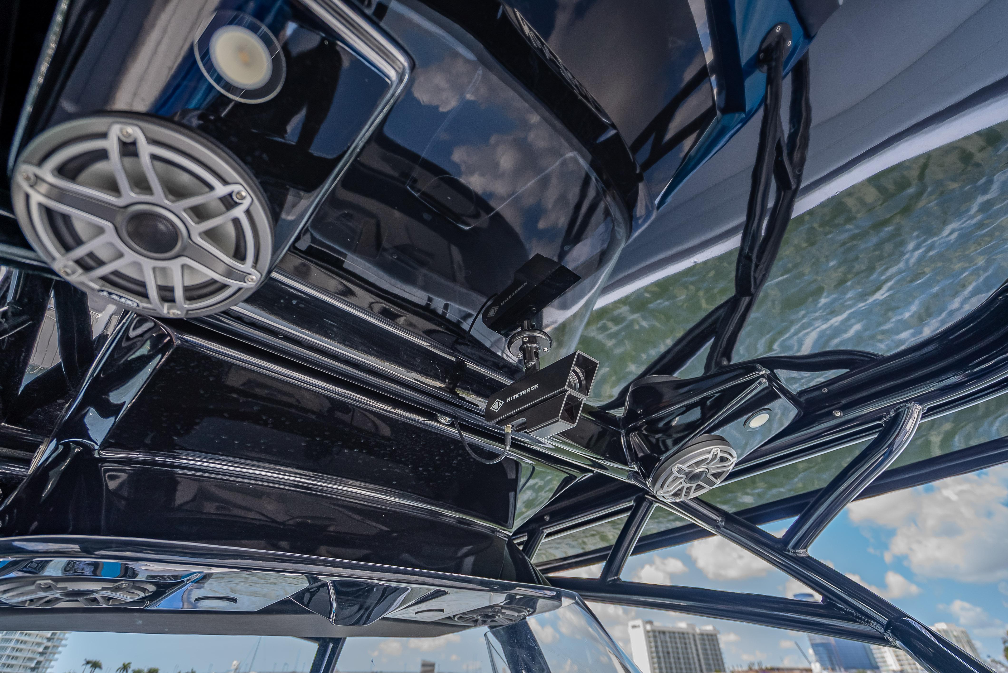 Nor-Tech-340 Sport Center Console 2024-34-246 FL-US-9387244 | Thumbnail