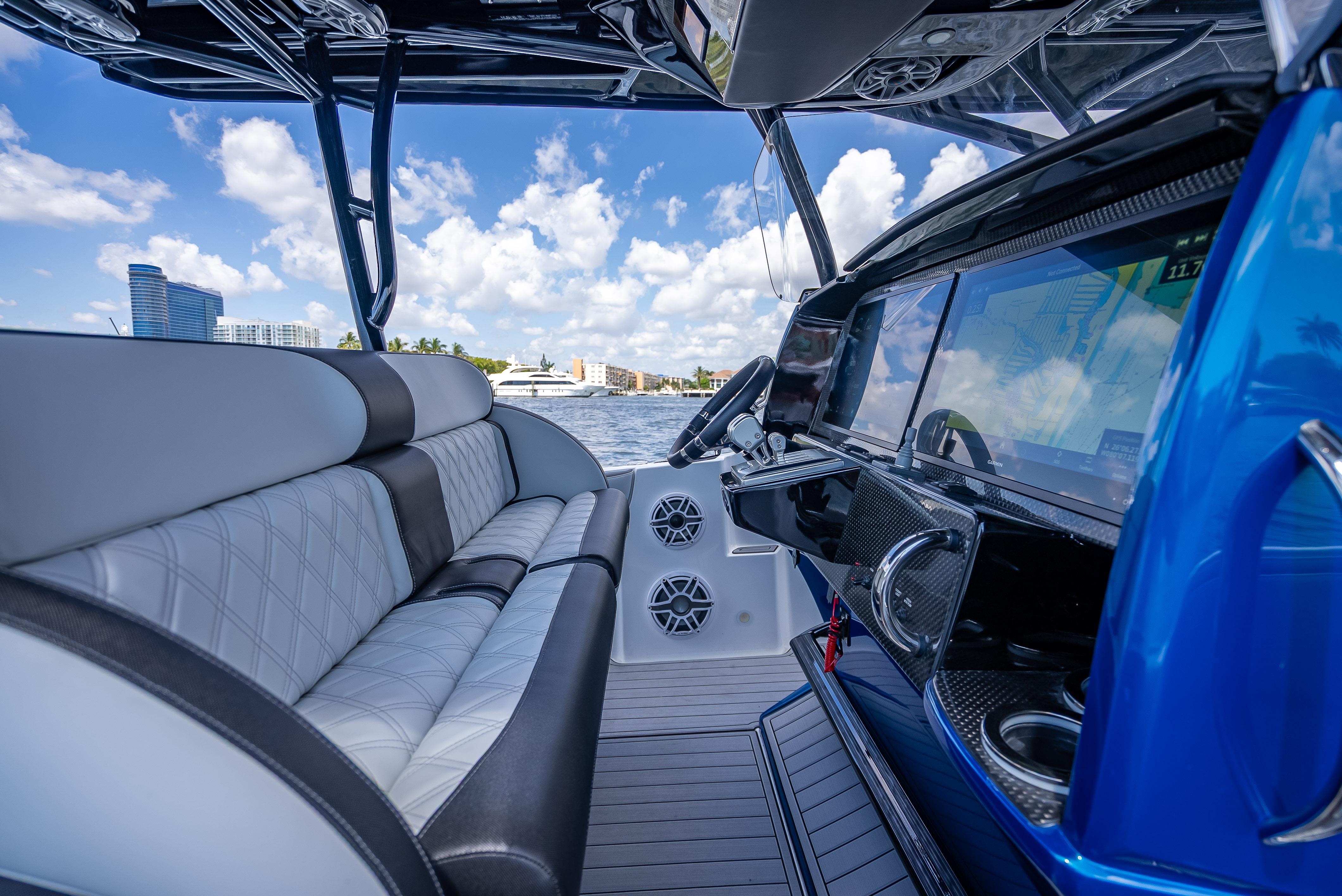 Nor-Tech-340 Sport Center Console 2024-34-246 FL-US-9387244 | Thumbnail