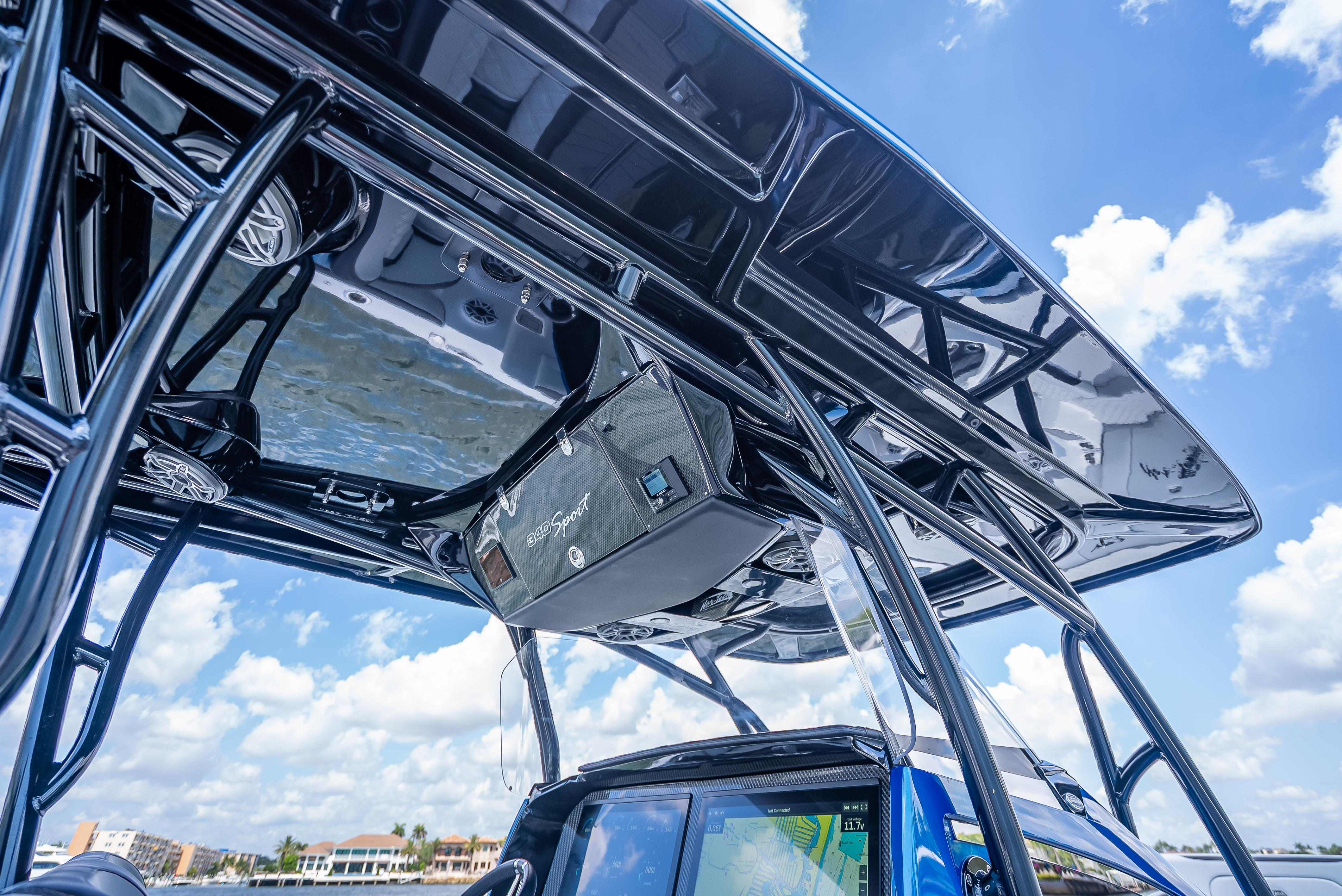 Nor-Tech-340 Sport Center Console 2024-34-246 FL-US-9387244 | Thumbnail