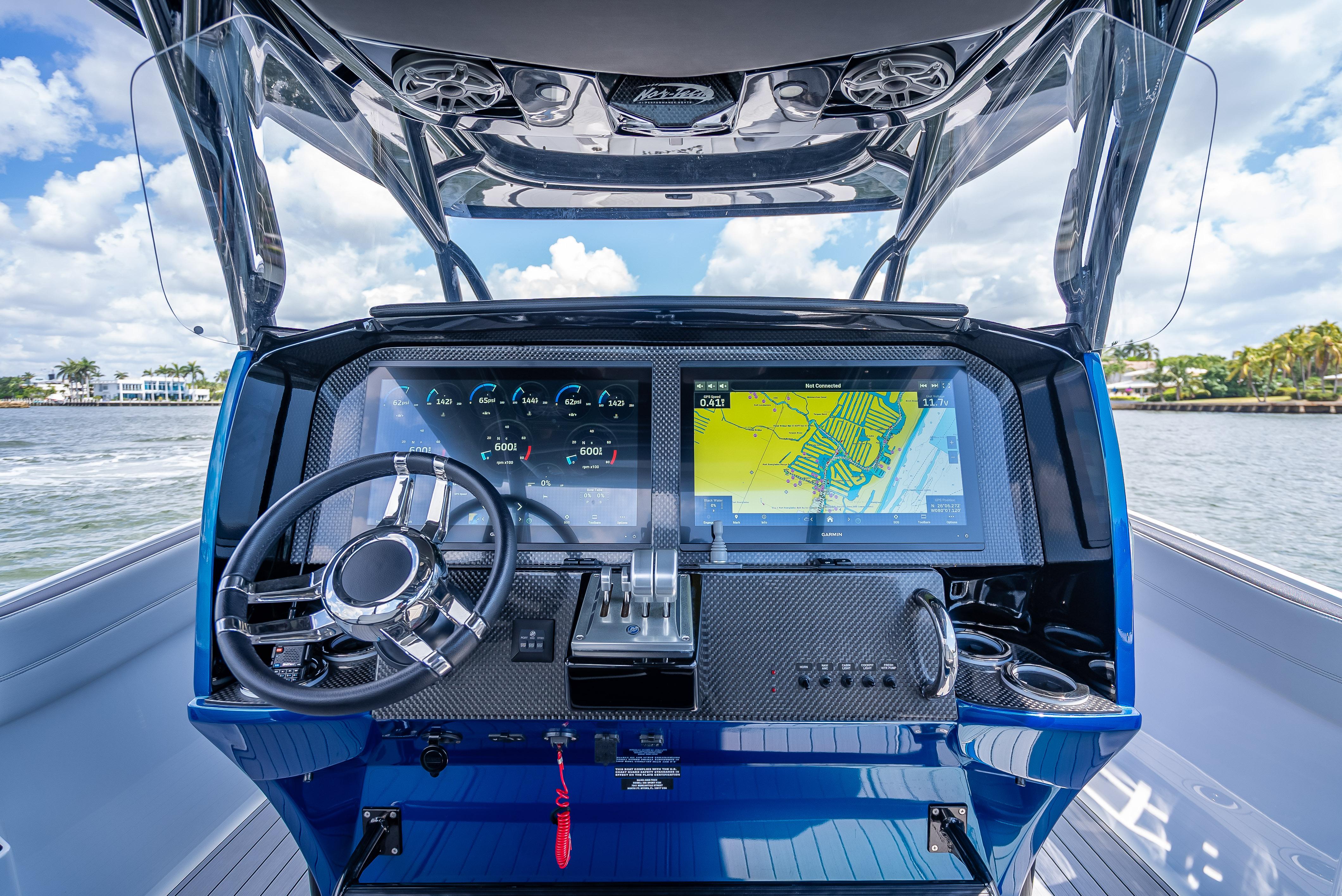 Nor-Tech-340 Sport Center Console 2024-34-246 FL-US-9387244 | Thumbnail