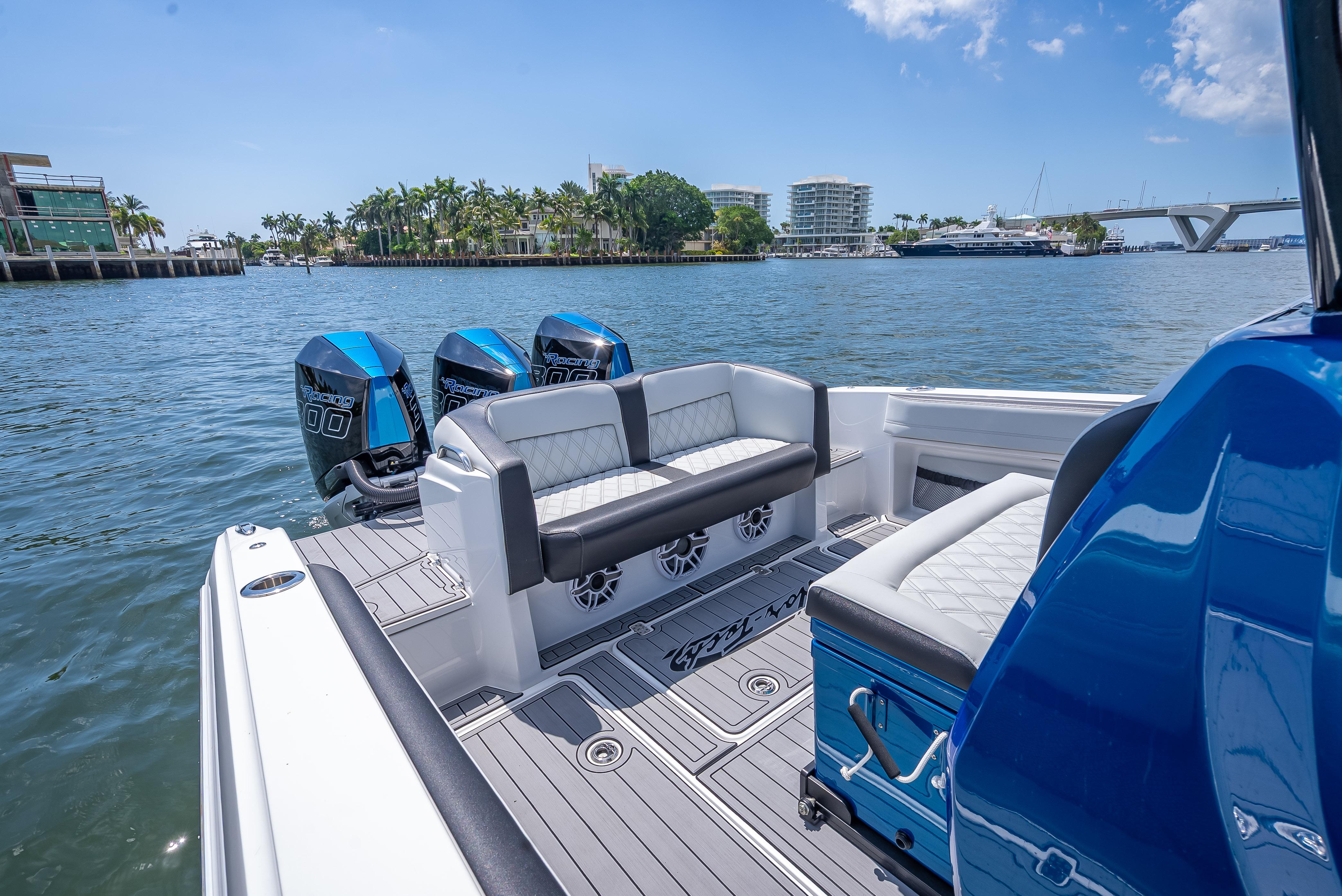 Nor-Tech-340 Sport Center Console 2024-34-246 FL-US-9387244 | Thumbnail