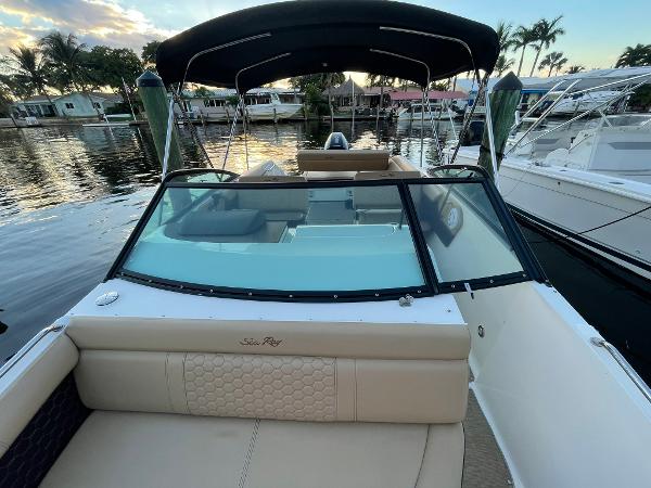 25' Sea Ray, Listing Number 100915768, - Photo No. 7