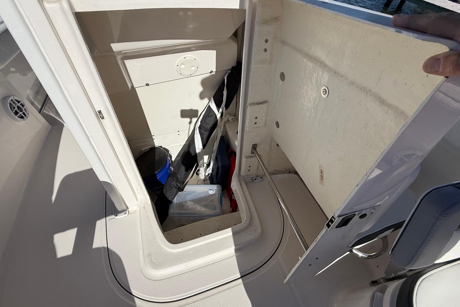 M 10489 TW Knot 10 Yacht Sales M 10489 TW Knot 10 Yacht Sales