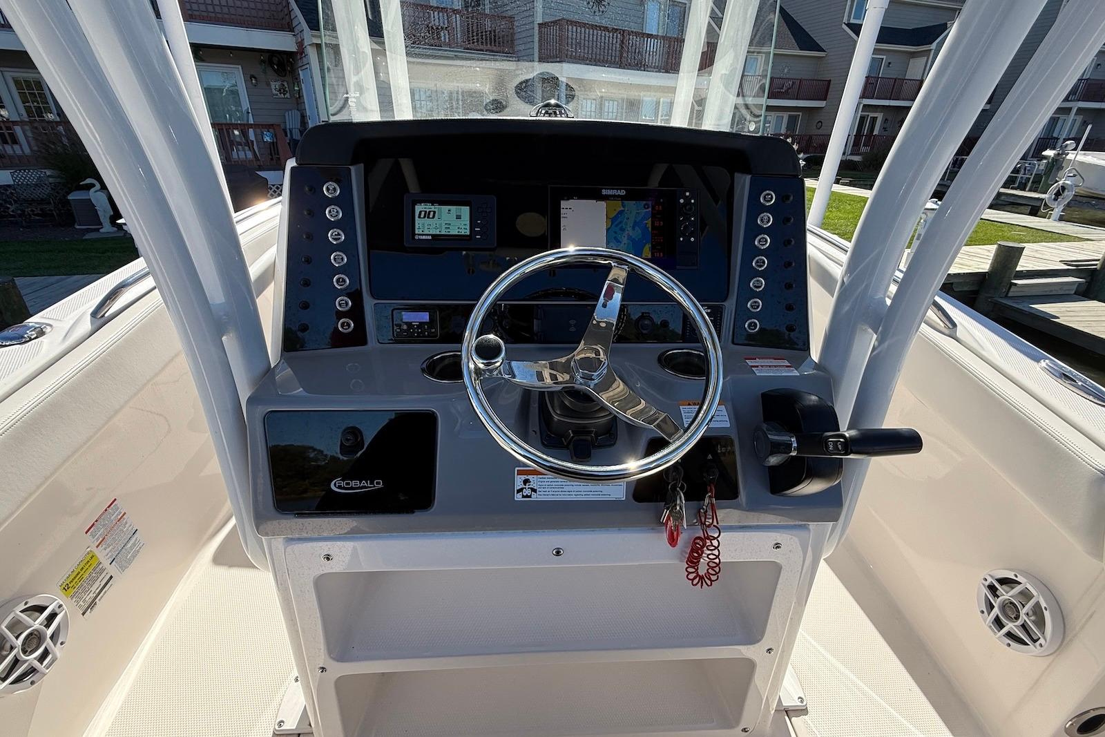 M 10489 TW Knot 10 Yacht Sales M 10489 TW Knot 10 Yacht Sales