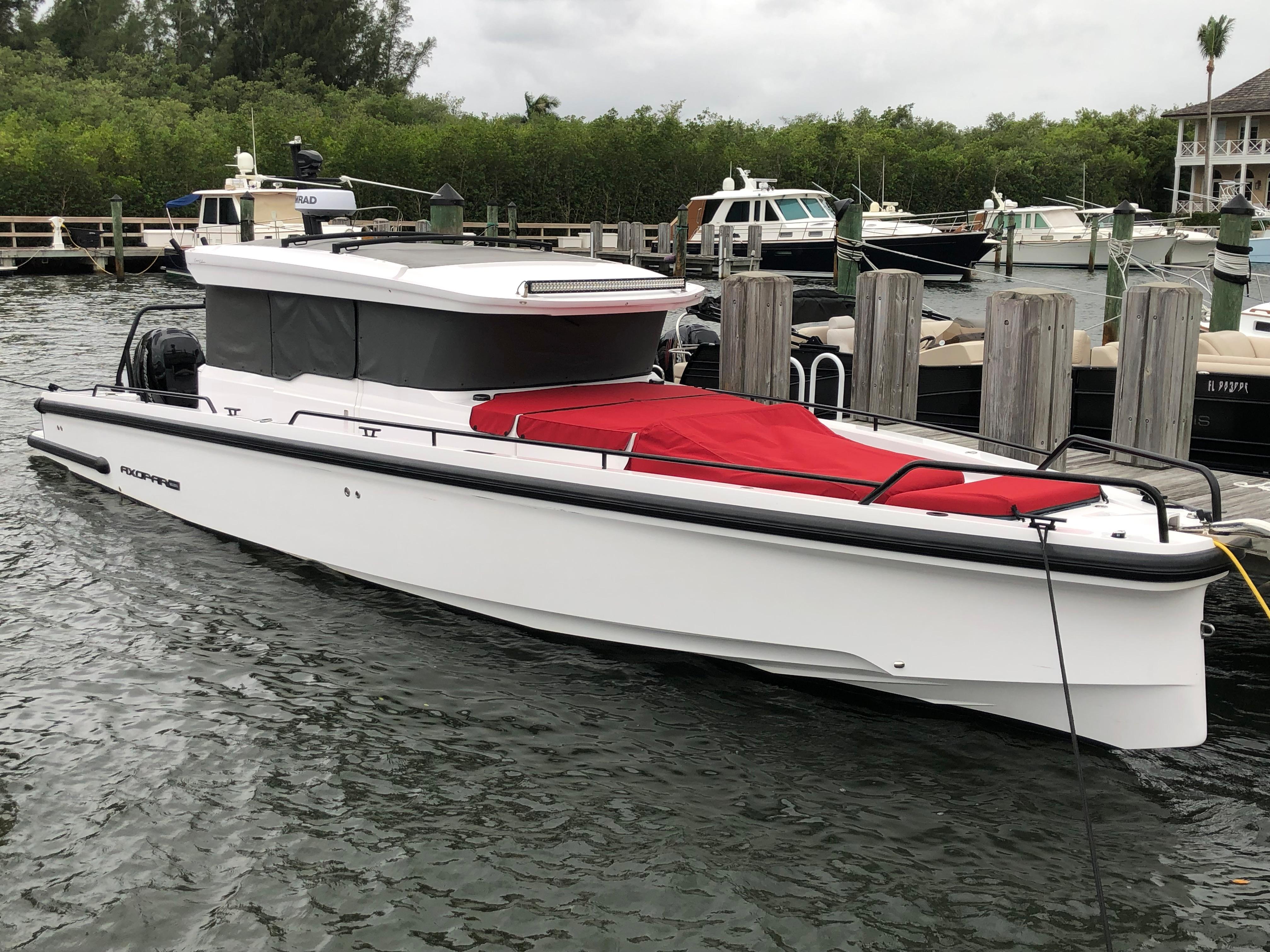 2022 AXOPAR 37 CROSS CABIN