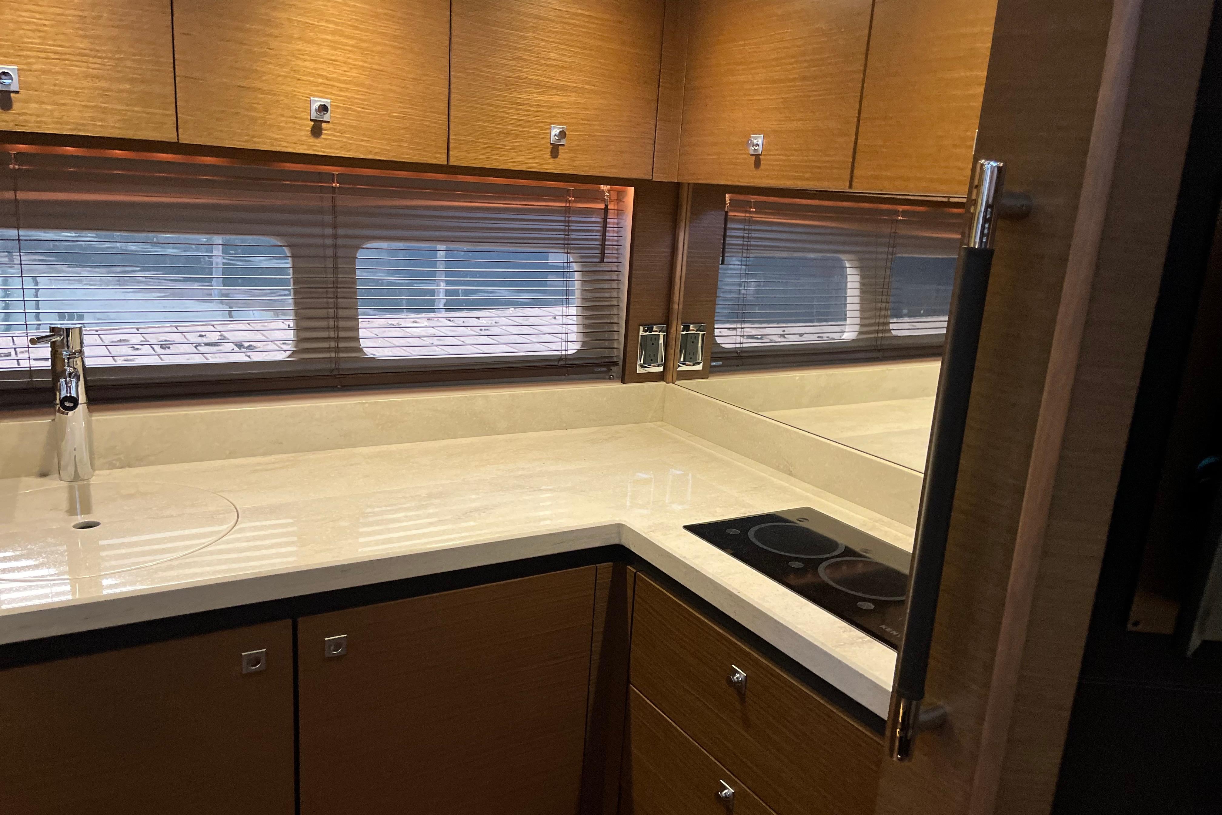 2015 Sea Ray Sundancer 510 #TBST51015 inventory image at Sun Country Yachts, Seattle