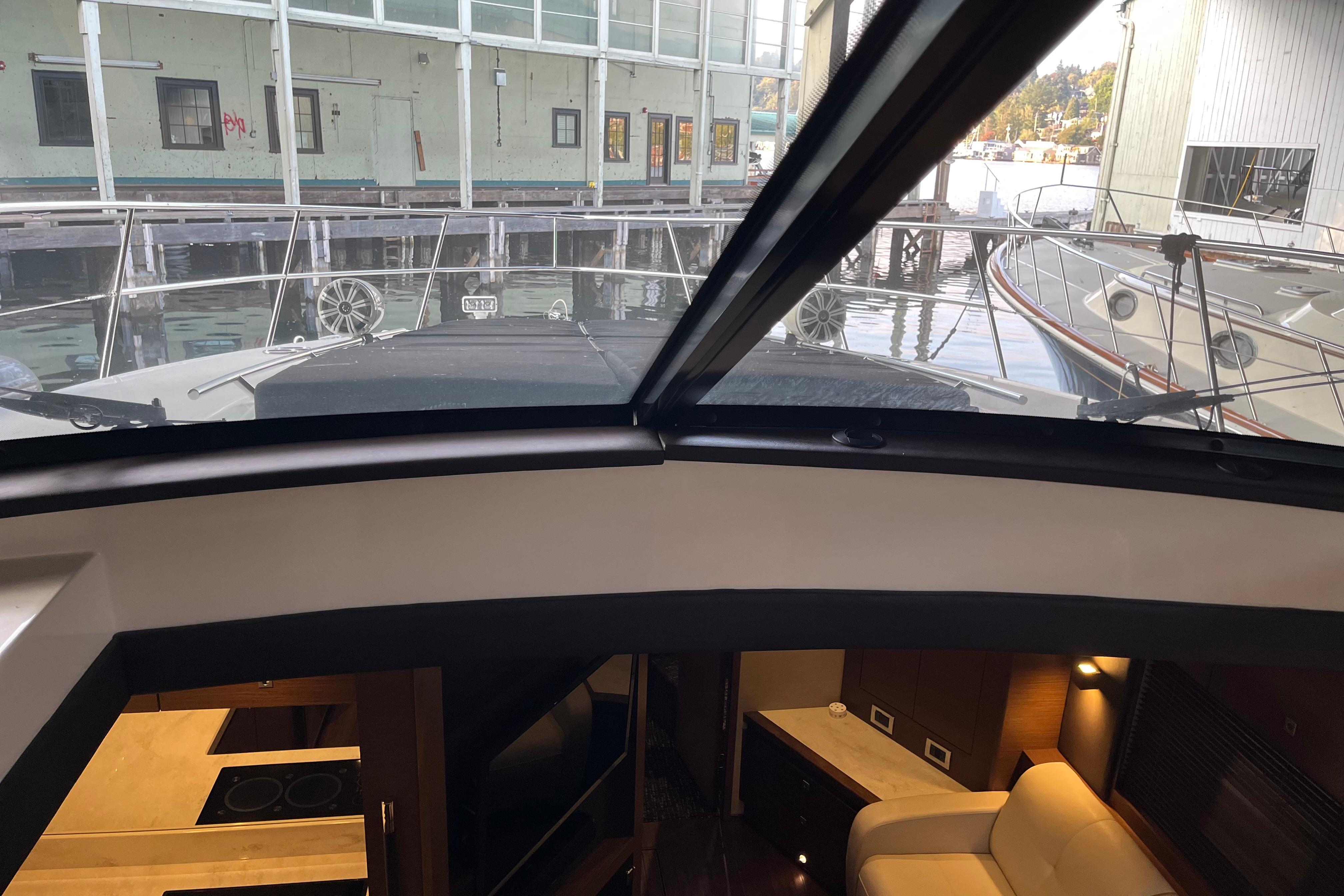 2015 Sea Ray Sundancer 510 #TBST51015 inventory image at Sun Country Yachts, Seattle
