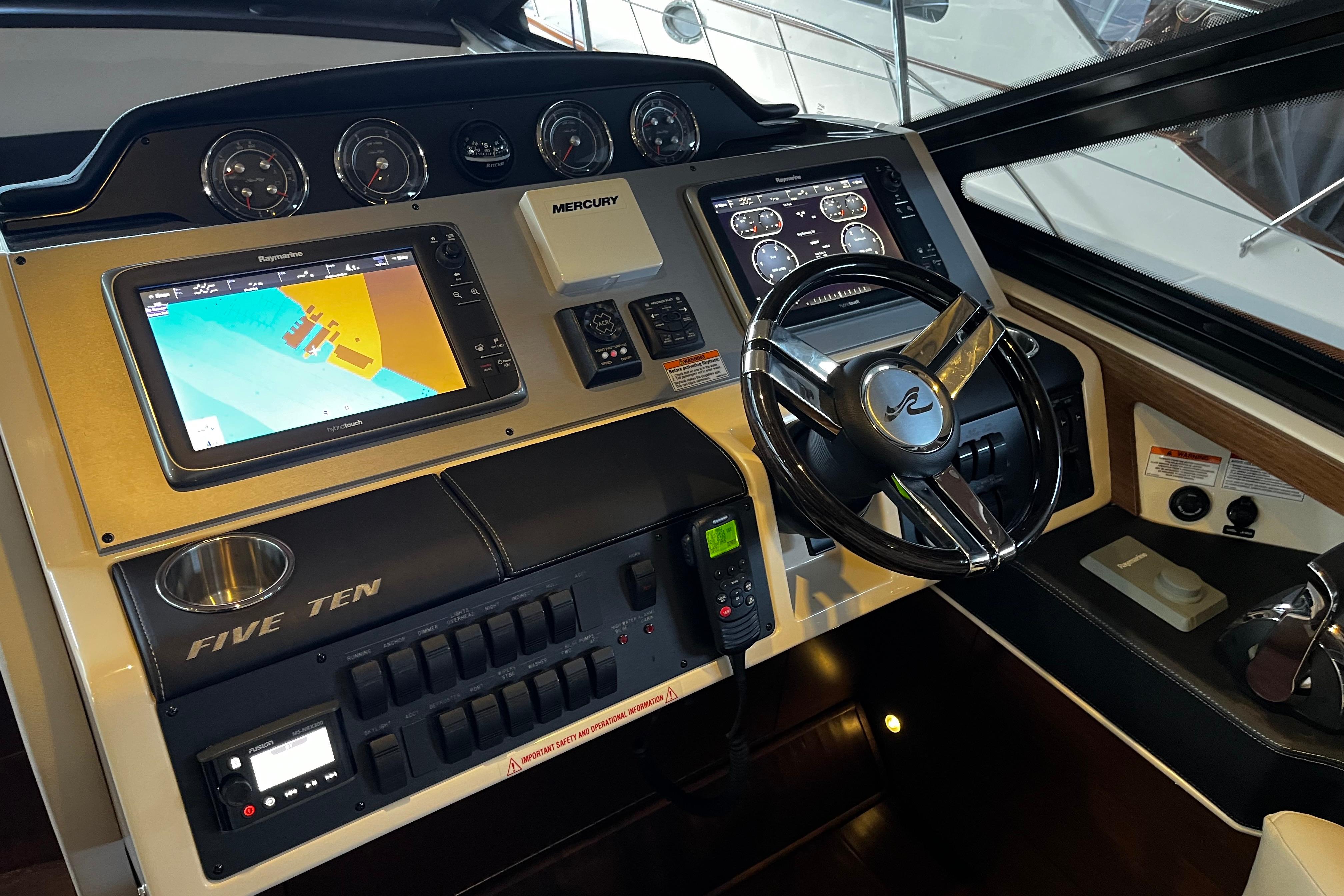 2015 Sea Ray Sundancer 510 #TBST51015 inventory image at Sun Country Yachts, Seattle