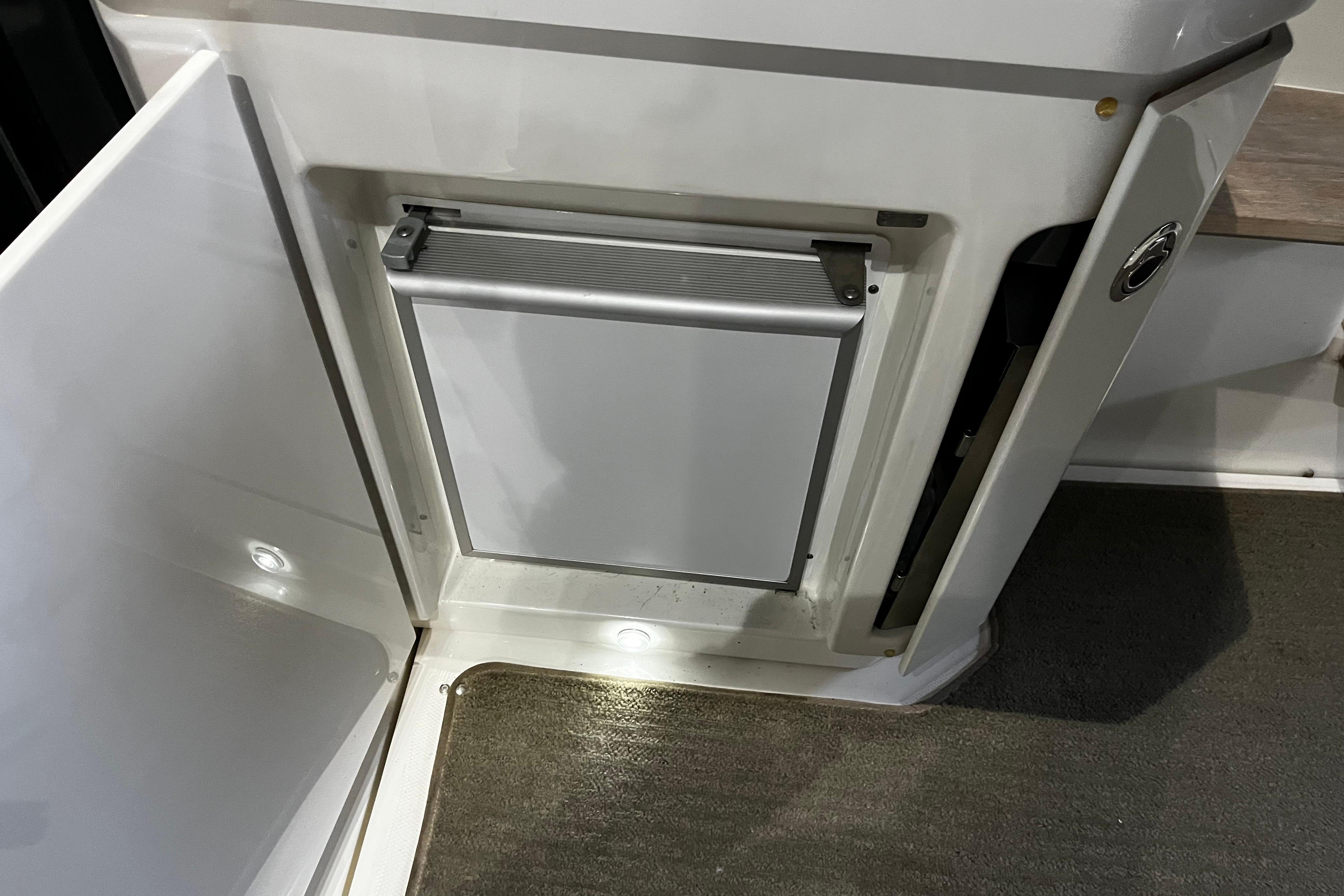 2015 Sea Ray Sundancer 510 #TBST51015 inventory image at Sun Country Yachts, Seattle