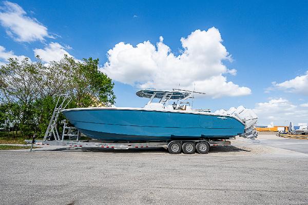 Photo of 2025 Invincible 38'