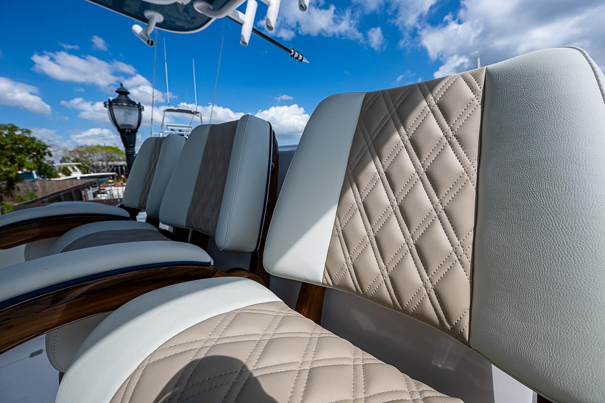 2025-invincible-38-catamaran-power-9607256-20241108113025393-1_XLARGE
