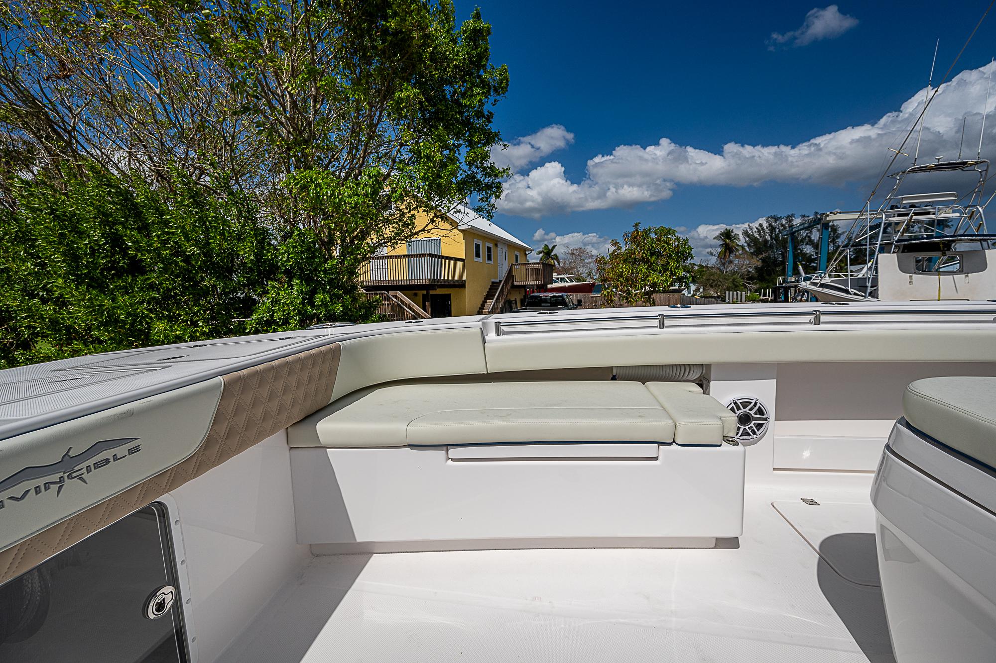 2025-invincible-38-catamaran-power-9607256-20241108113050716-1_XLARGE