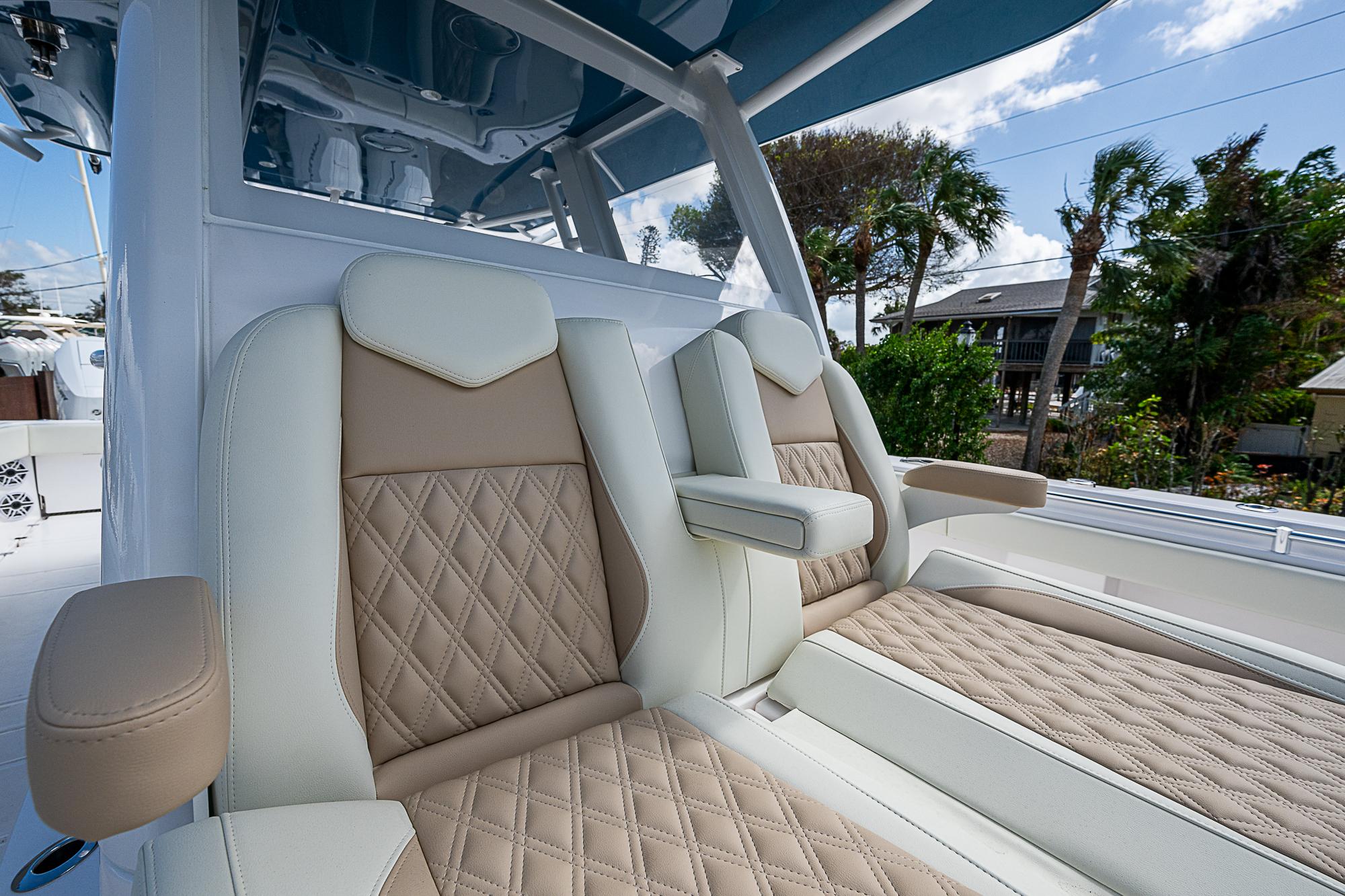 2025-invincible-38-catamaran-power-9607256-20241108113055553-1_XLARGE
