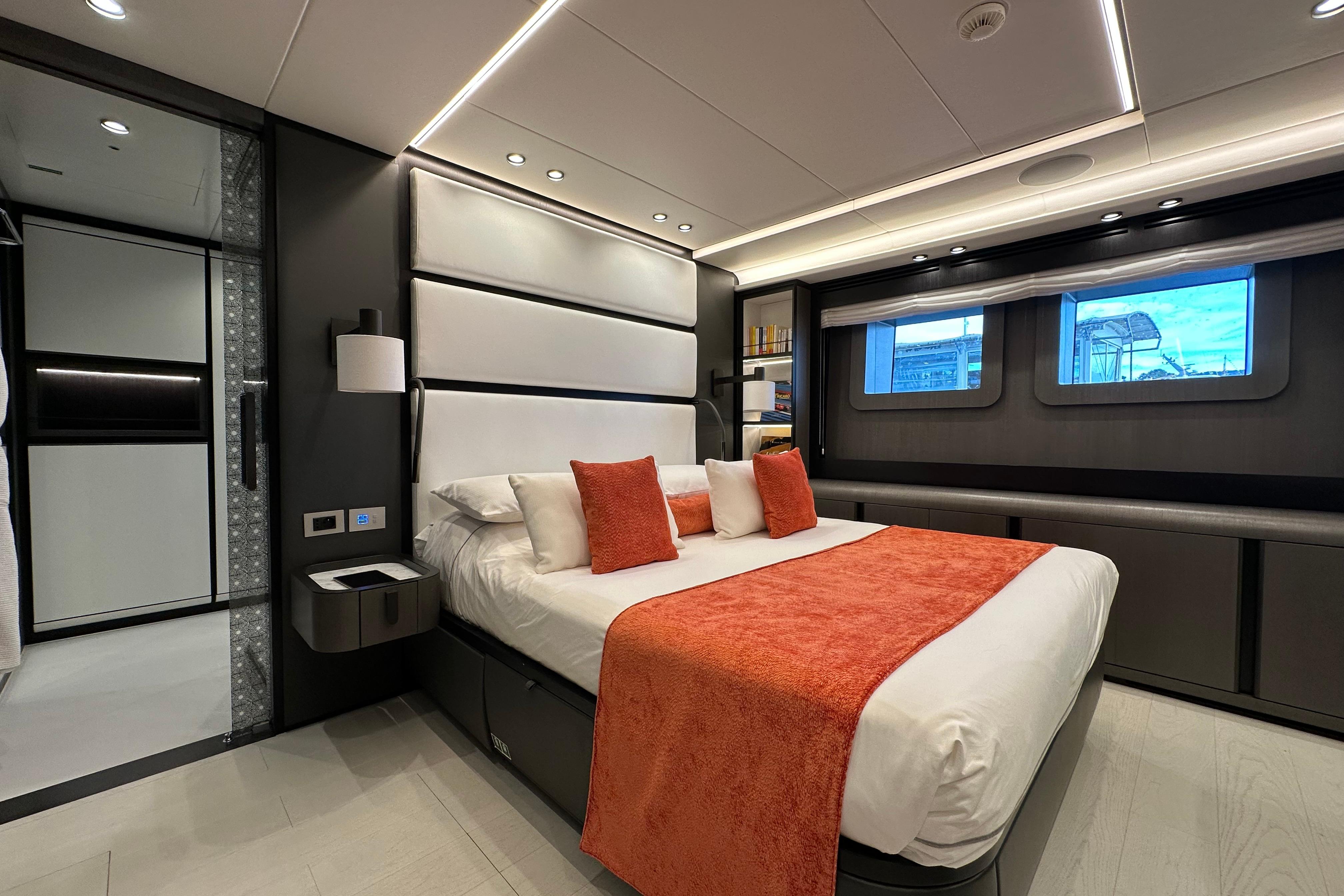 ISA Yachts (Palumbo Superyachts) Isa Extra 130 Alloy