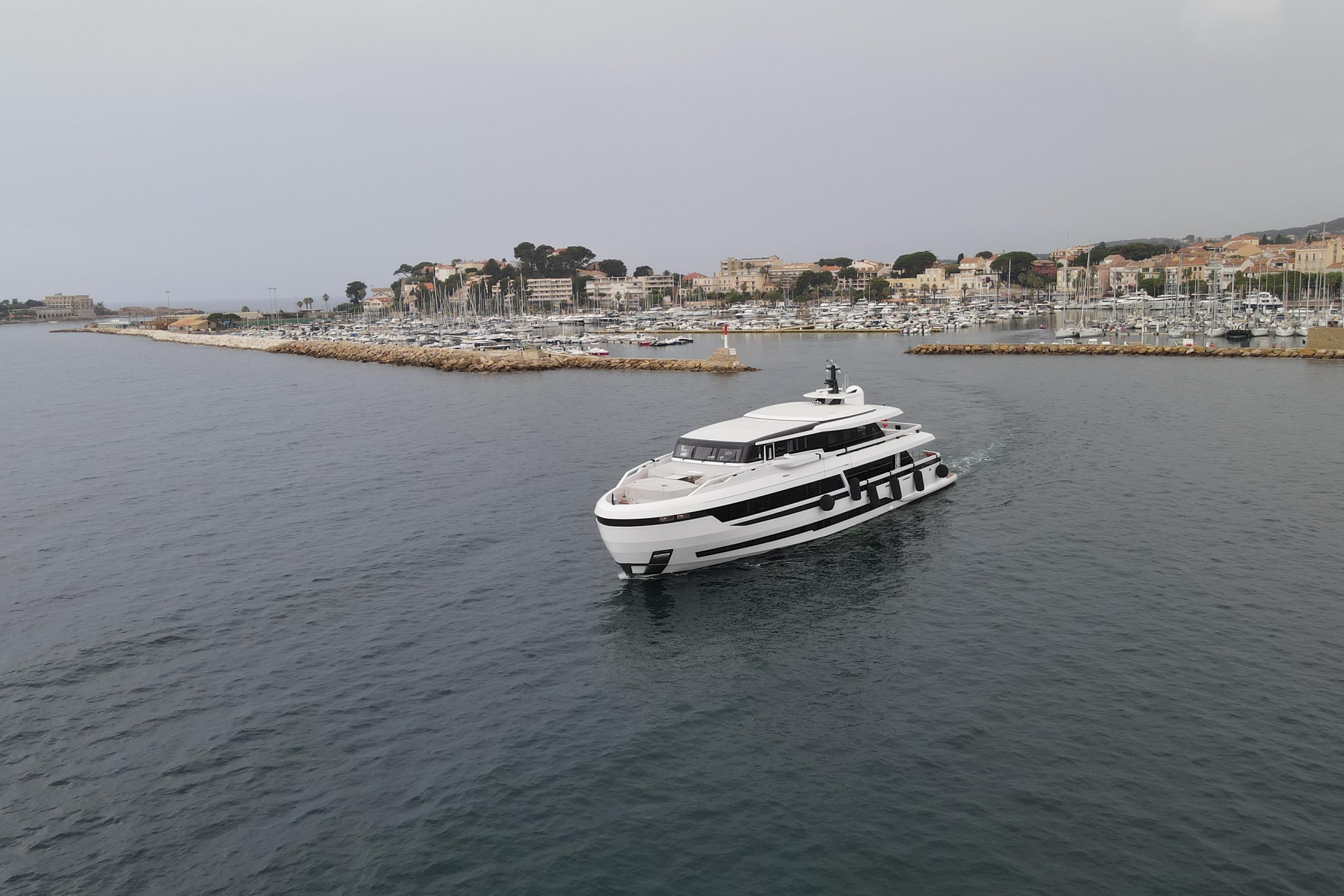 ISA Yachts (Palumbo Superyachts) Isa Extra 130 Alloy