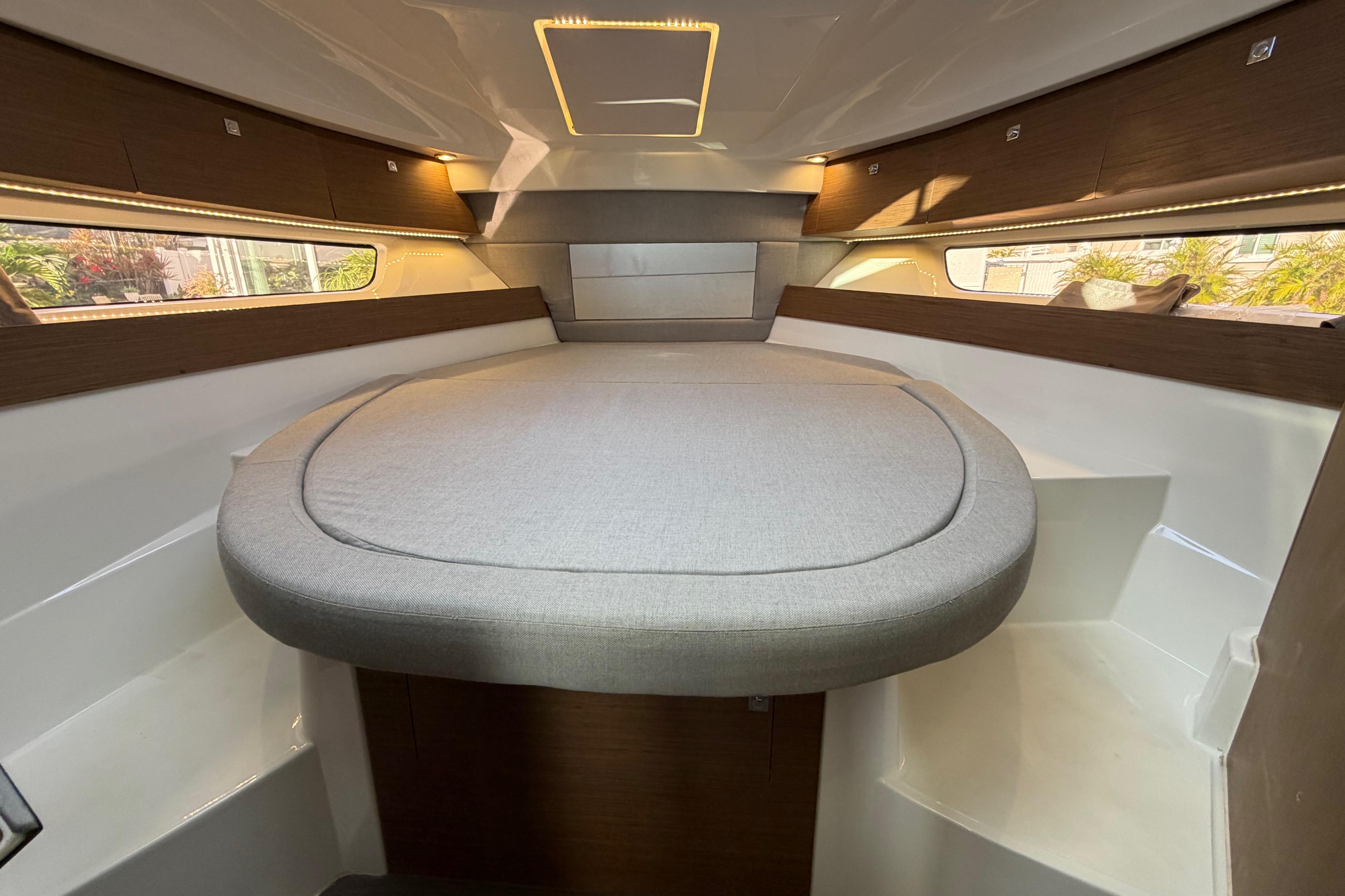 2019 Jeanneau NC 895-16