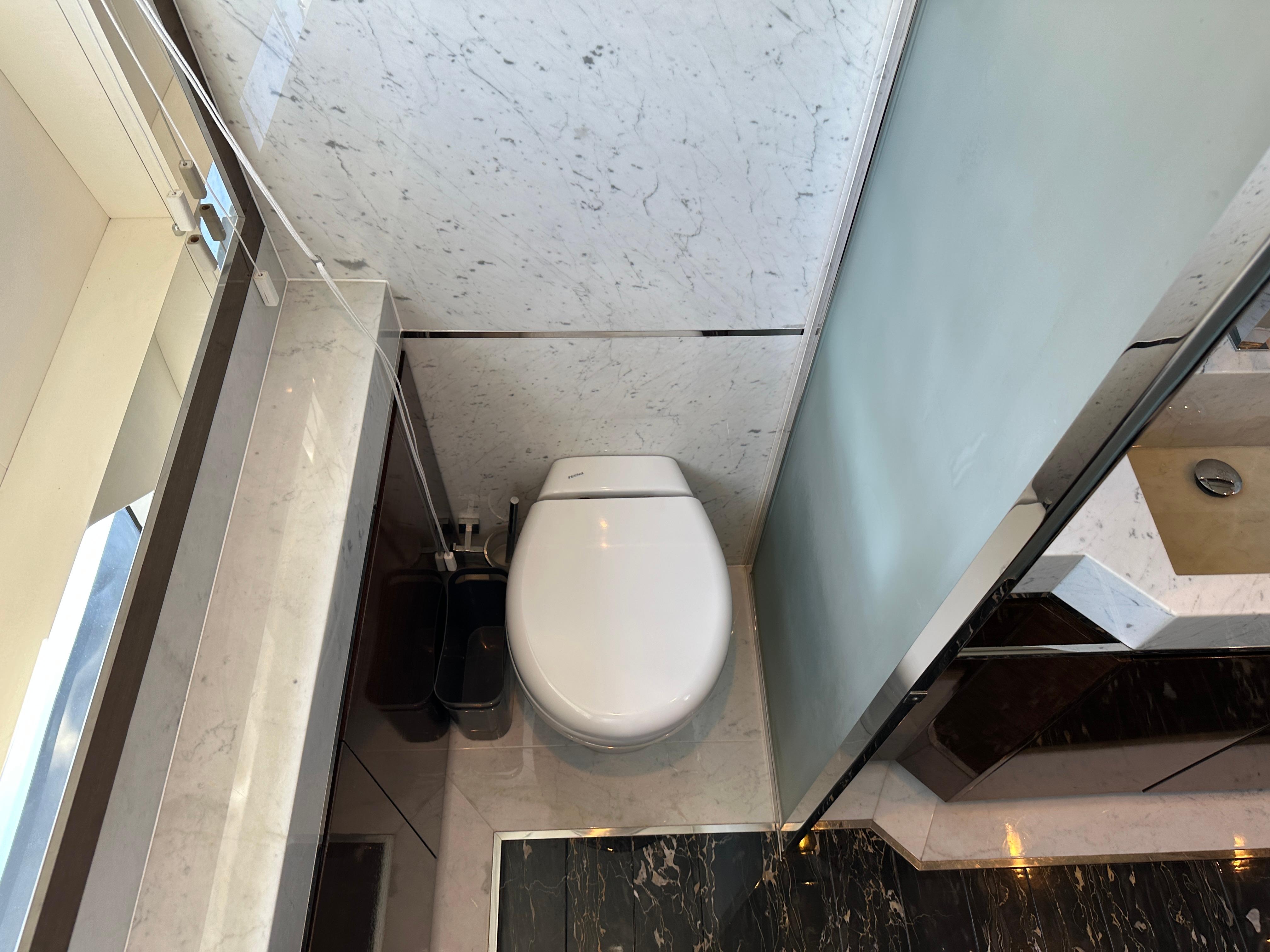 Cheoy Lee-Alpha 87 Express Sportbridge 2014-BBELLA FL-US-Luxurious bathroom in 2014 Cheoy Lee Alpha 87 Express Sportbridge yacht.-9807207 | Thumbnail