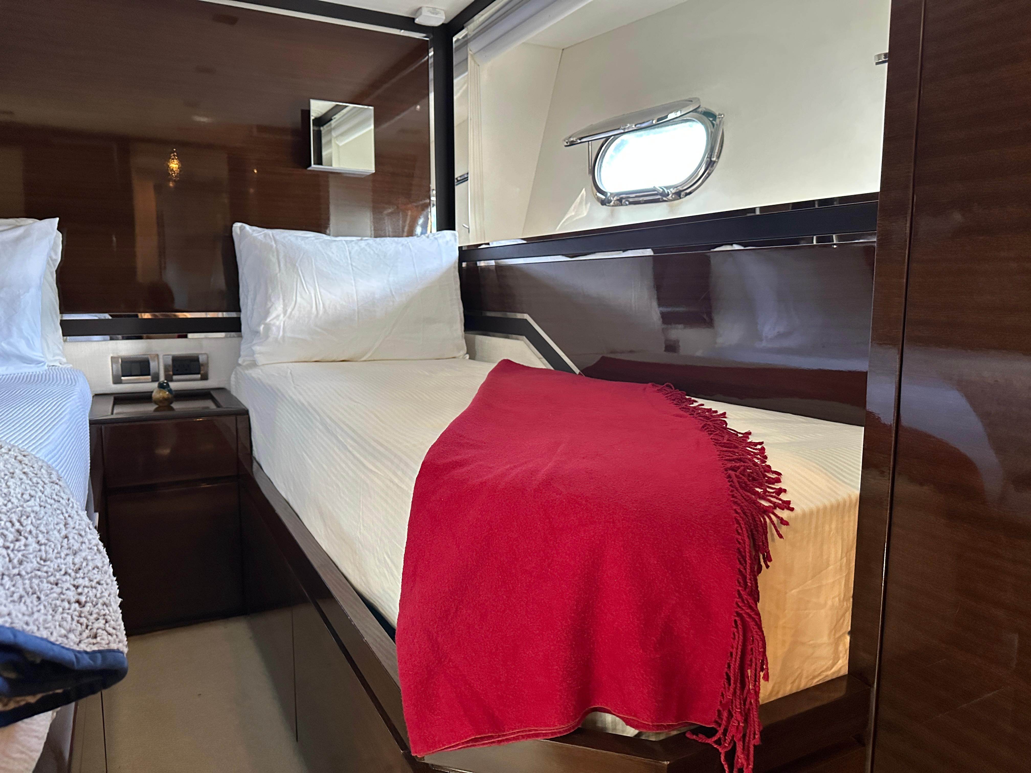 Cheoy Lee-Alpha 87 Express Sportbridge 2014-BBELLA FL-US-Luxurious cabin interior of 2014 Cheoy Lee Alpha 87 Express Sportbridge yacht.-9807207 | Thumbnail