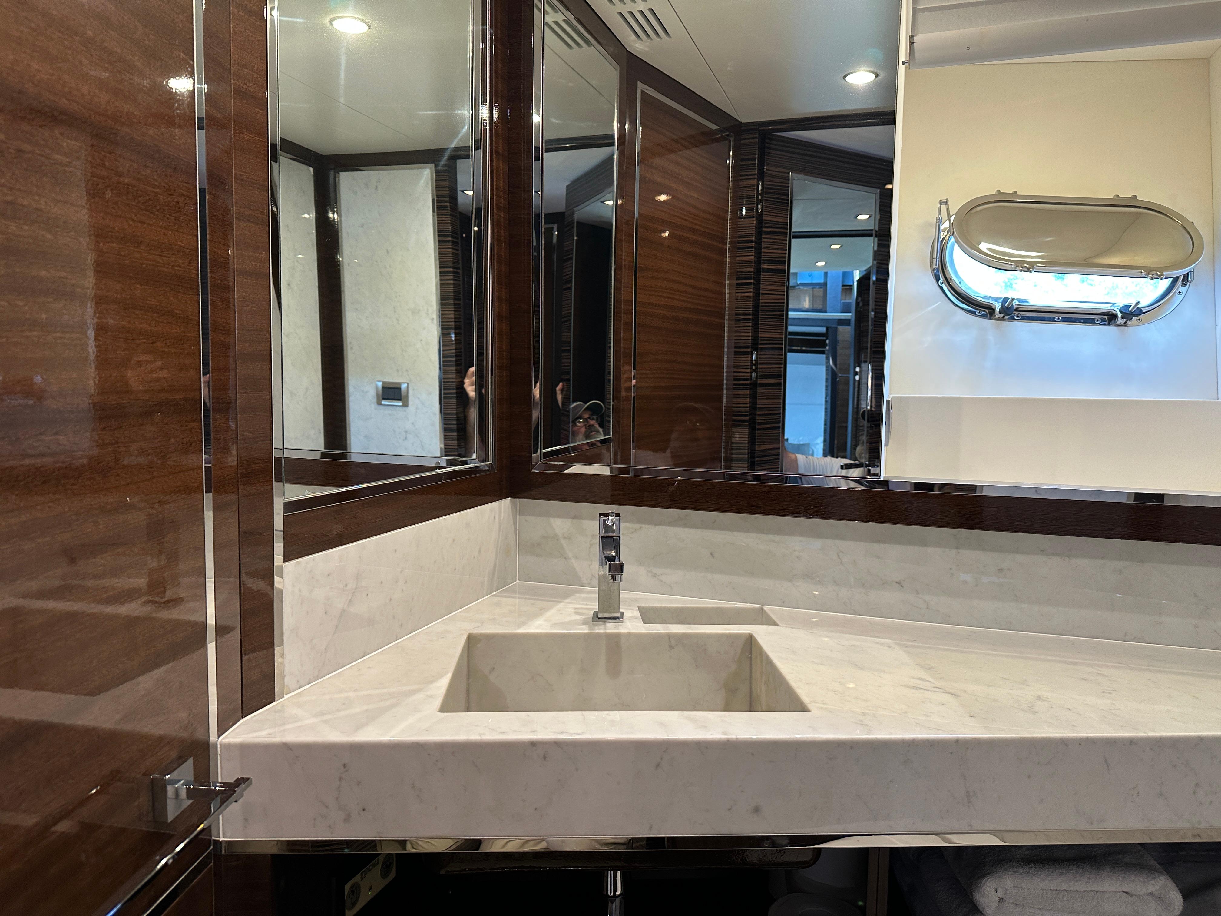 Cheoy Lee-Alpha 87 Express Sportbridge 2014-BBELLA FL-US-Luxurious bathroom interior of 2014 Cheoy Lee Alpha 87 Express Sportbridge yacht.-9807207 | Thumbnail