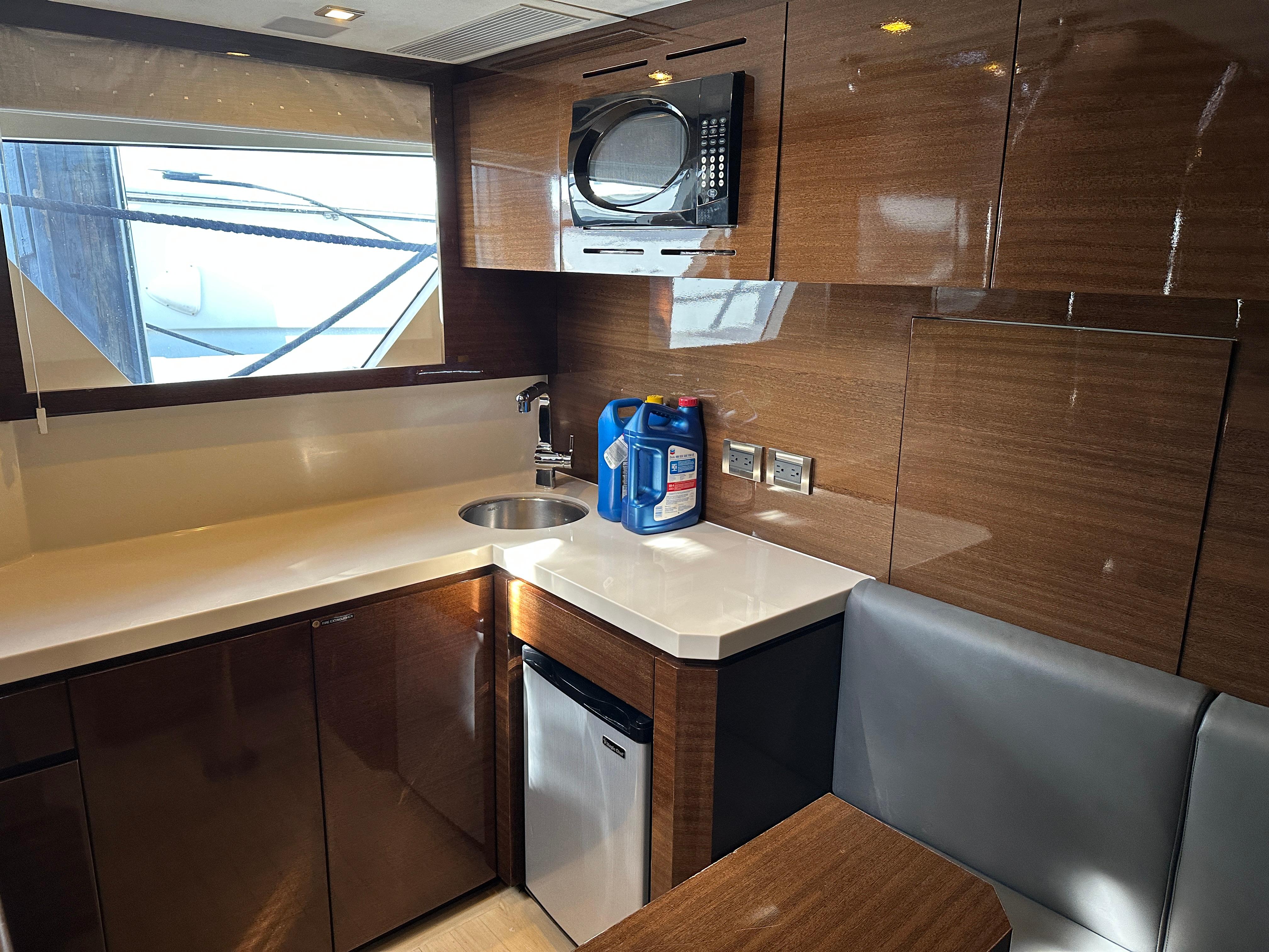 Cheoy Lee-Alpha 87 Express Sportbridge 2014-BBELLA FL-US-9807207 | Thumbnail