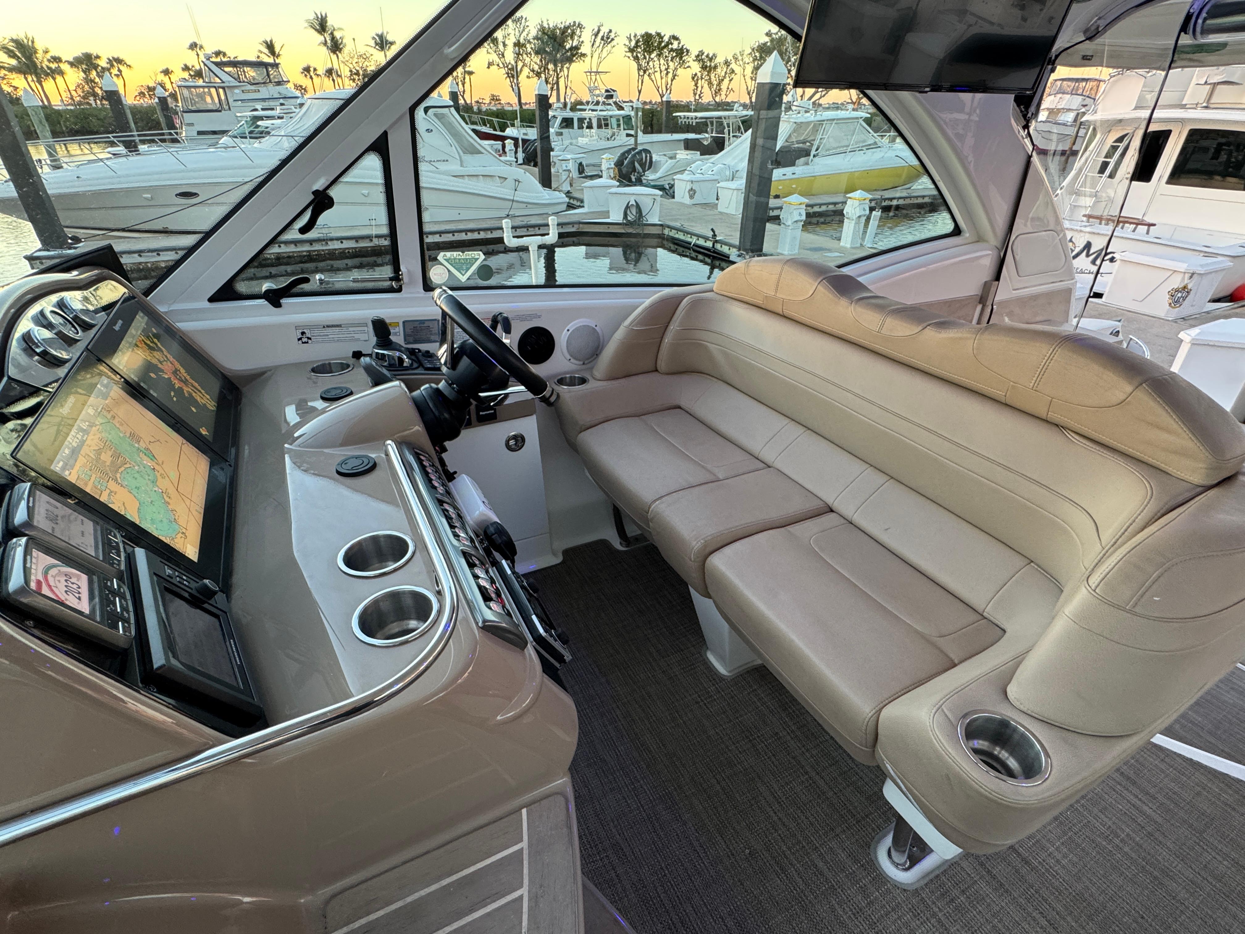 2016-formula-45-yacht-power-9647273-20250104043015433-1_XLARGE