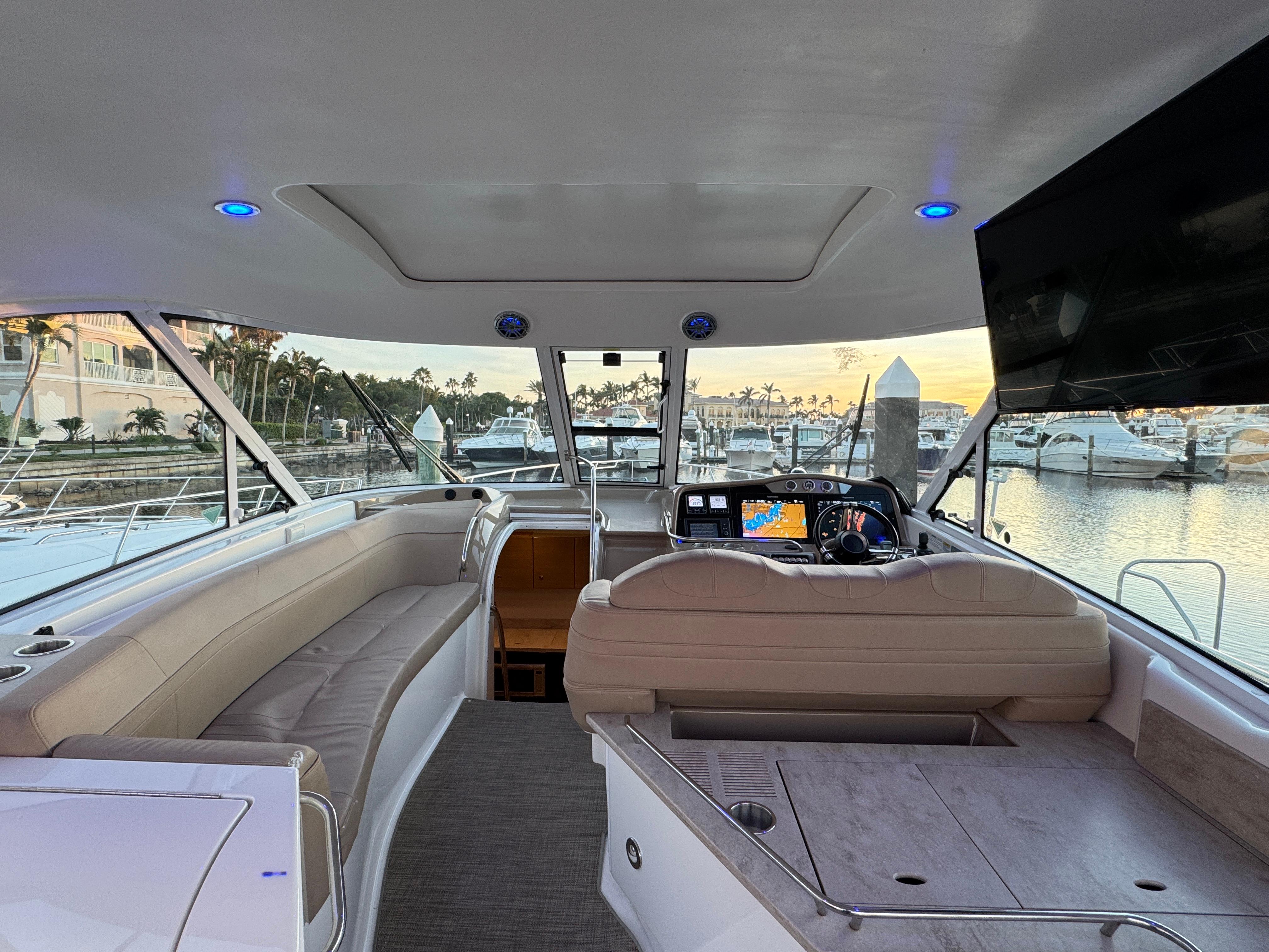 2016-formula-45-yacht-power-9647273-20250104043345502-1_XLARGE
