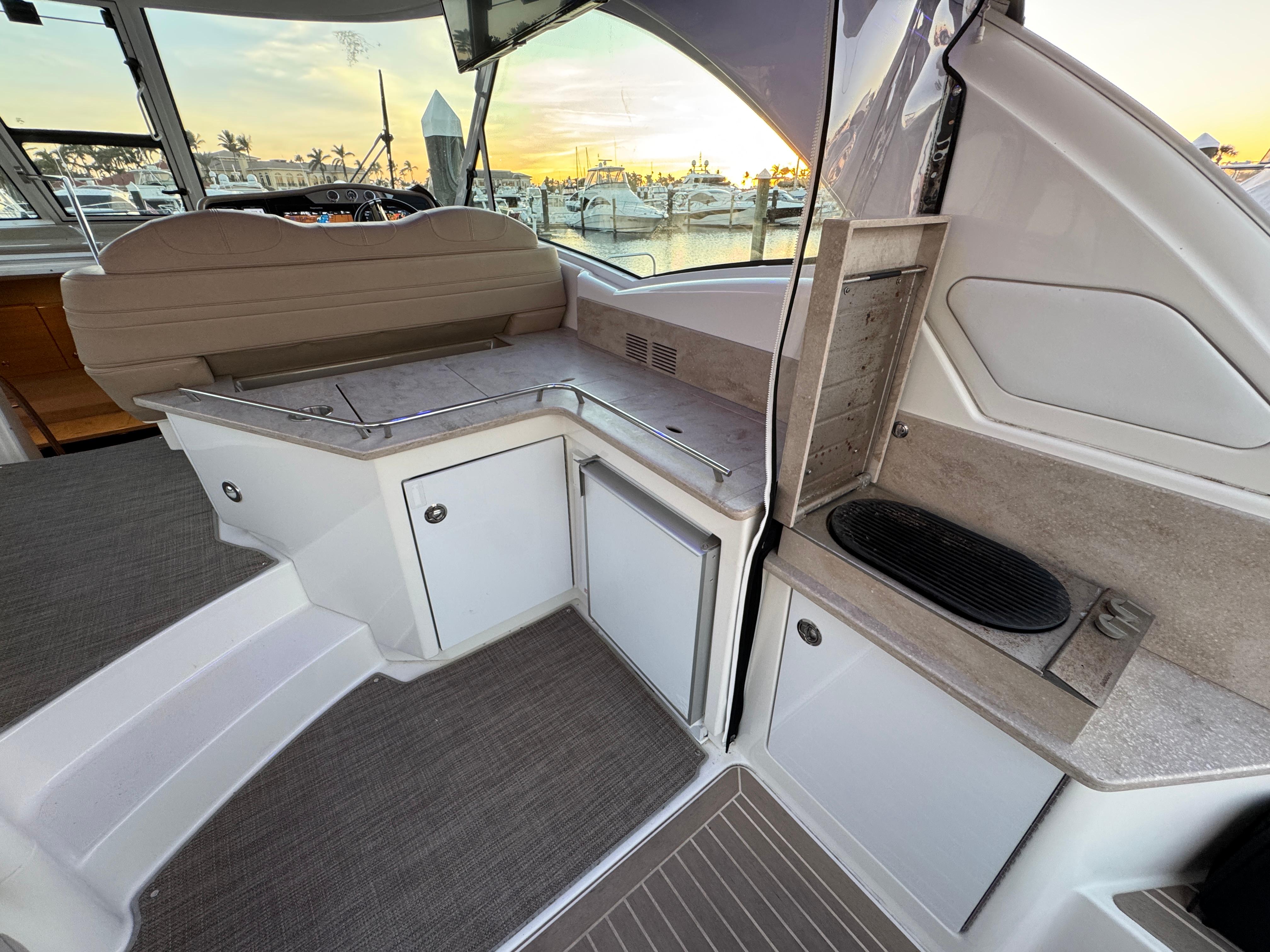 2016-formula-45-yacht-power-9647273-20250104043349027-1_XLARGE