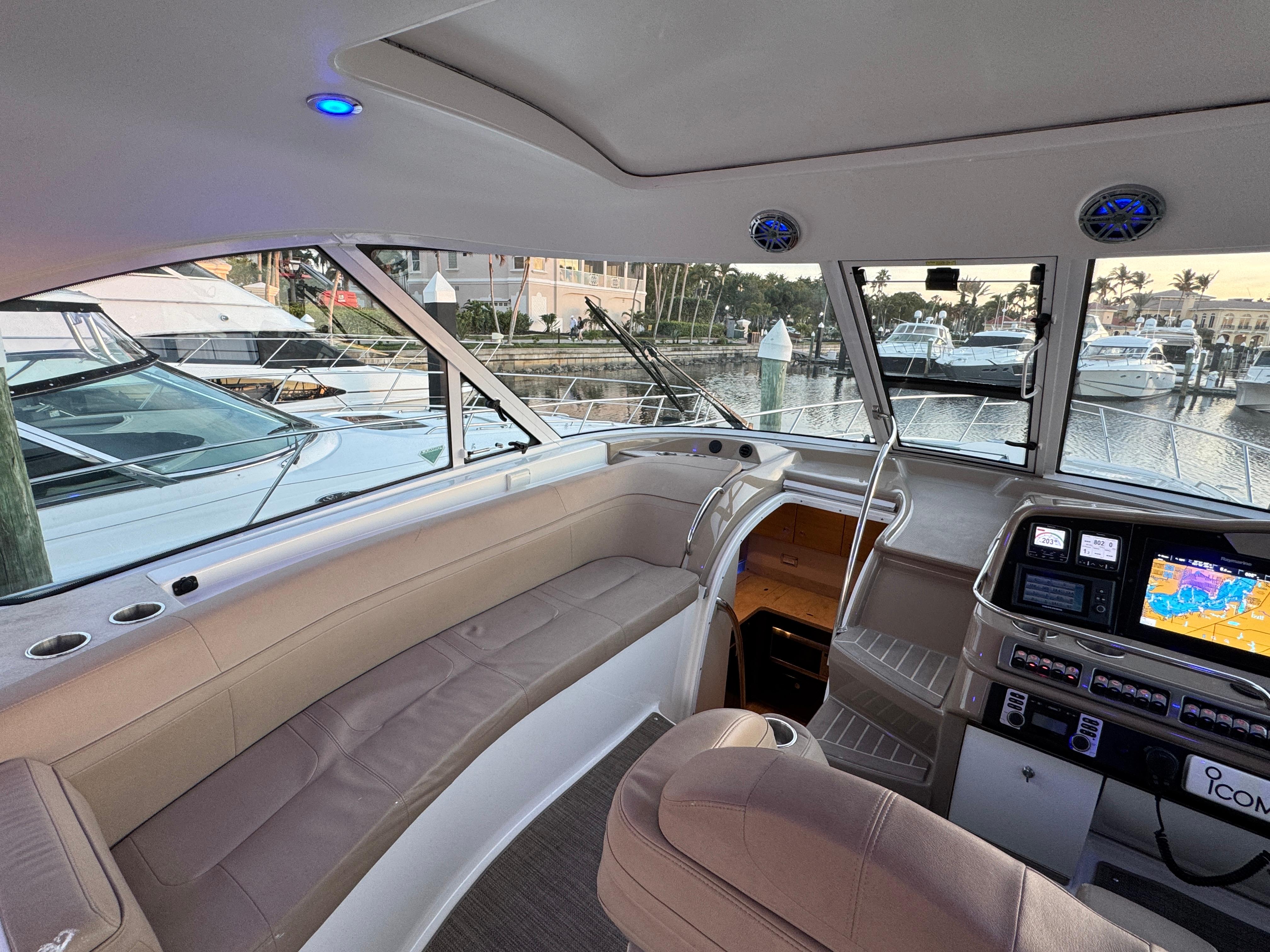 2016-formula-45-yacht-power-9647273-20250104043357416-1_XLARGE