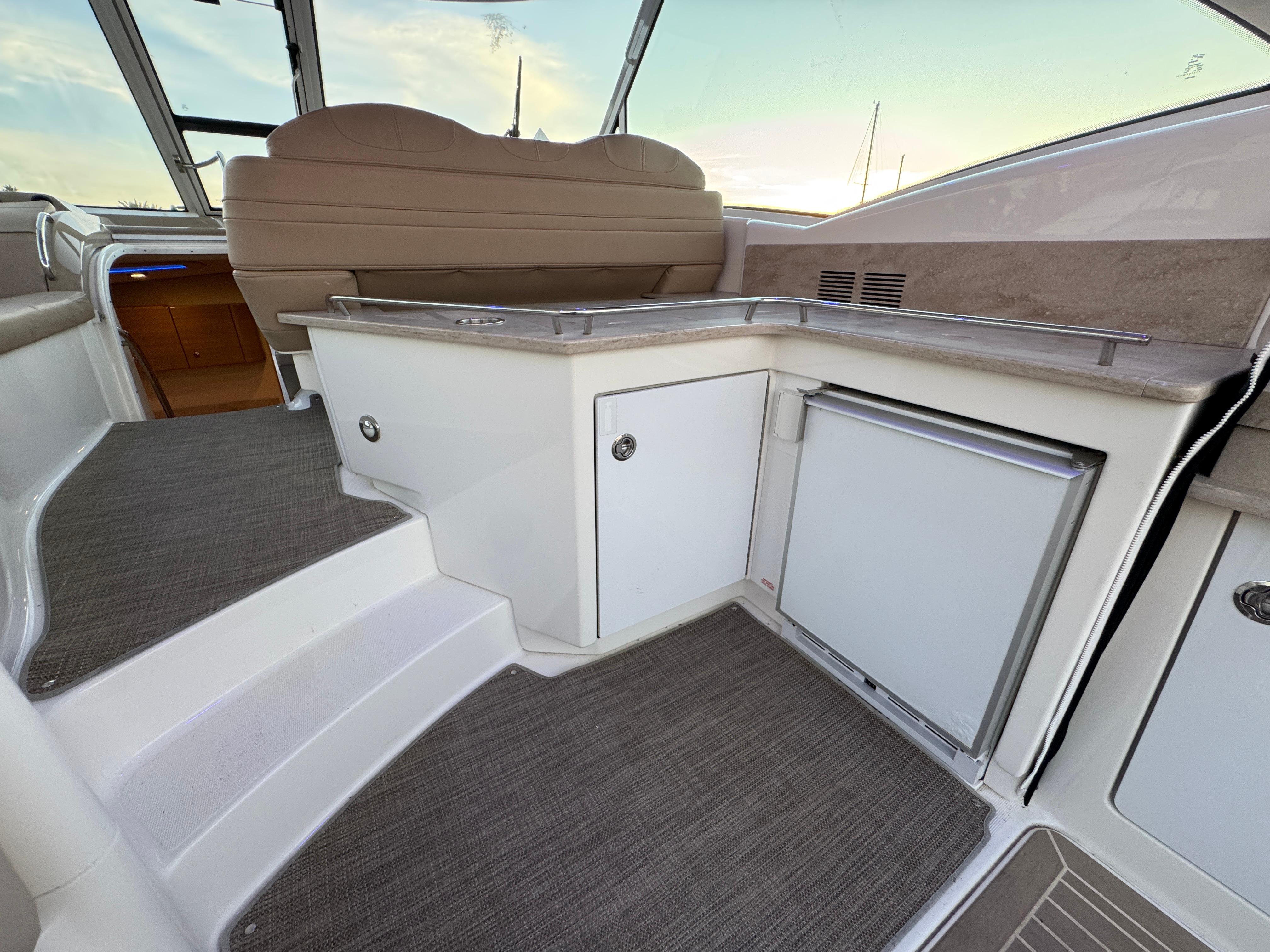 2016-formula-45-yacht-power-9647273-20250104043401130-1_XLARGE
