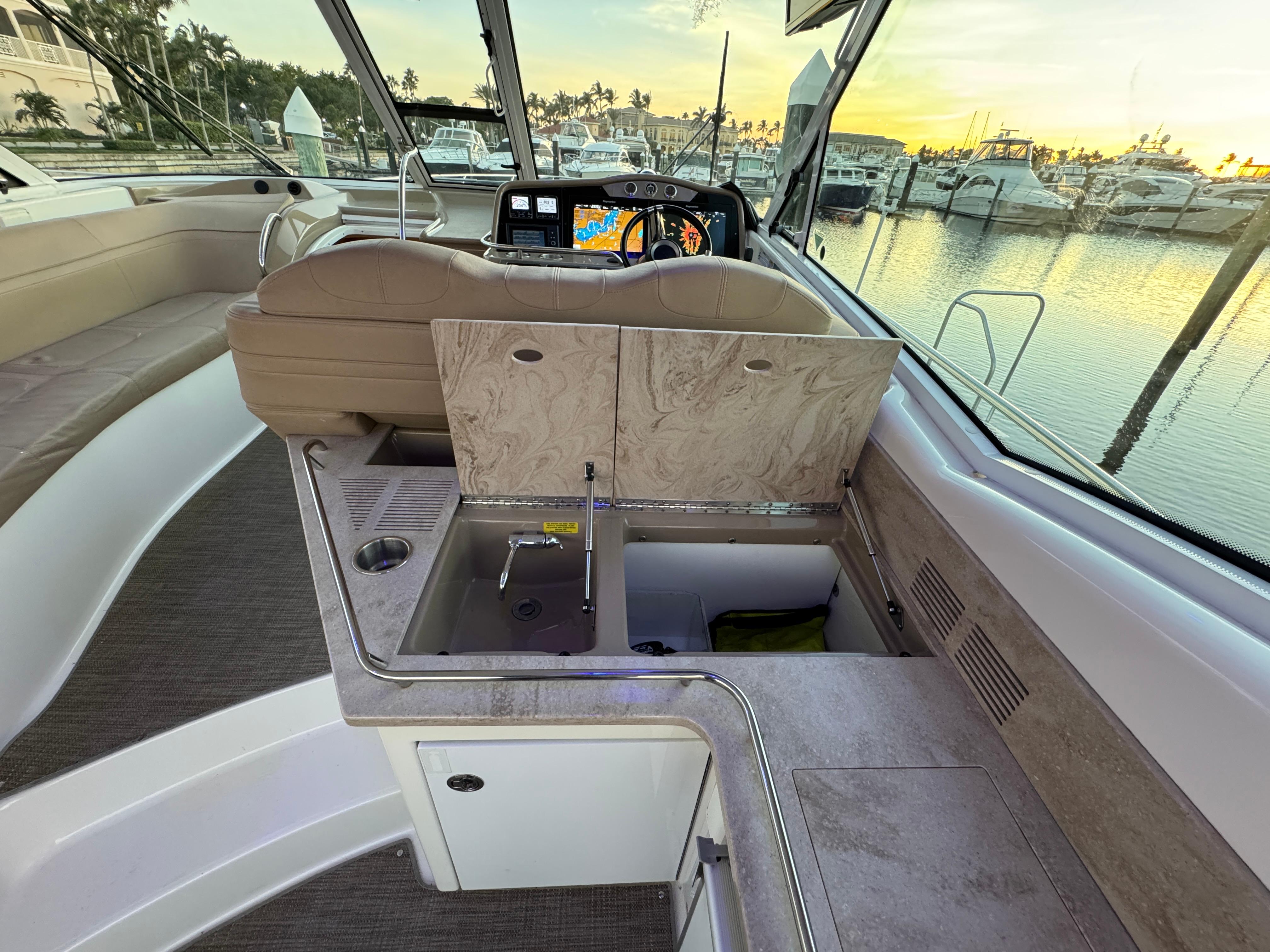 2016-formula-45-yacht-power-9647273-20250104043404897-1_XLARGE