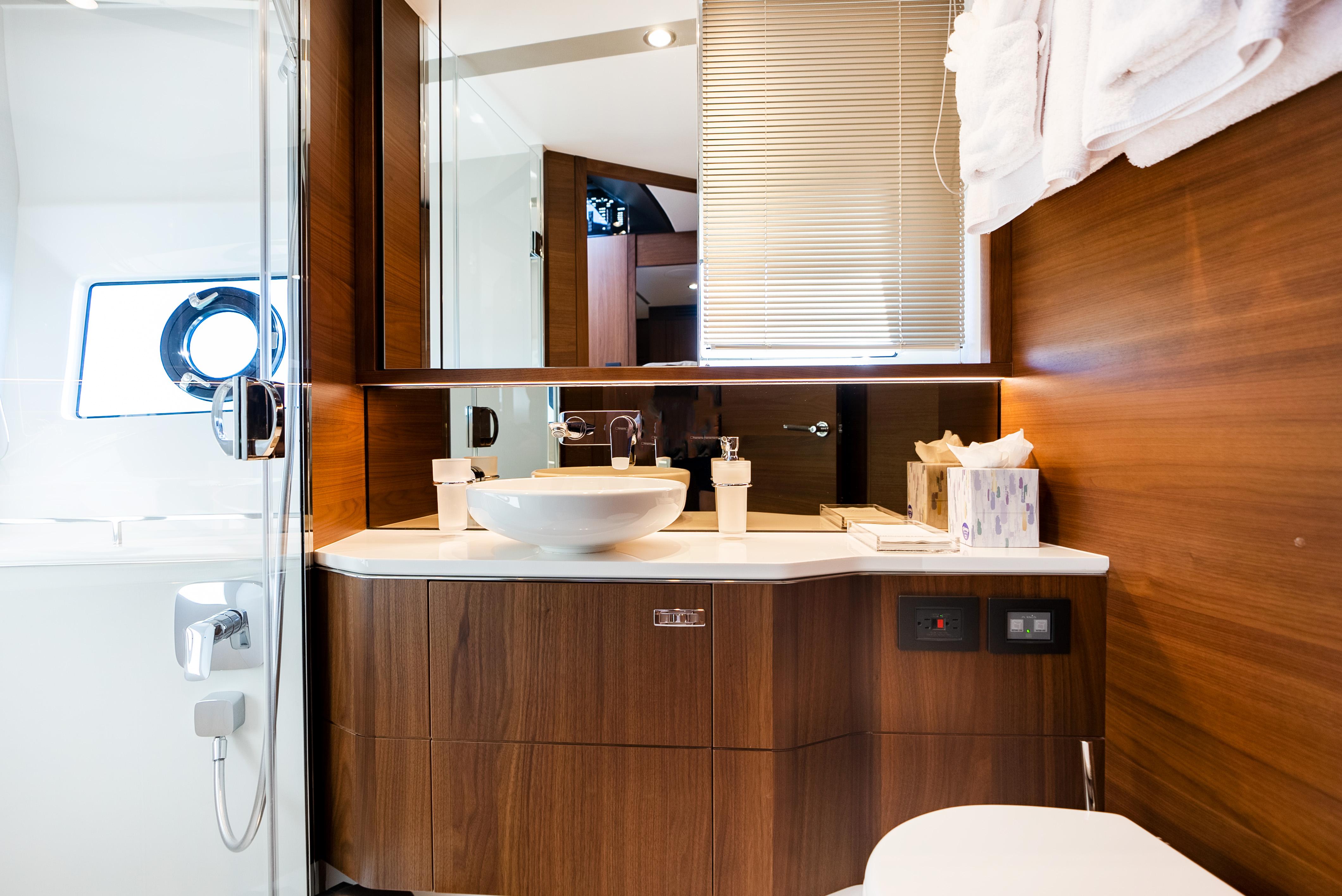 2020 Princess S62 RAWBAR