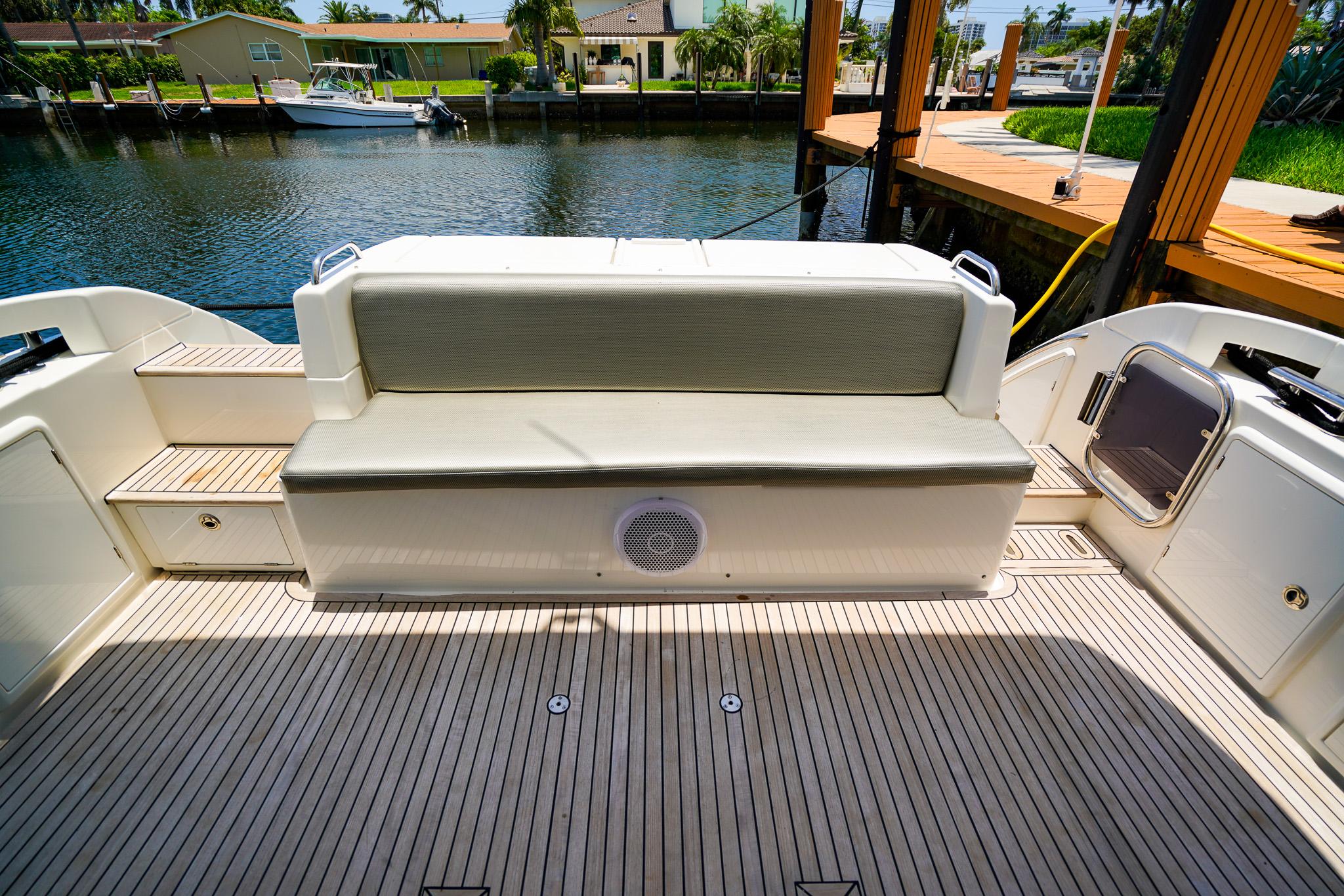 2017-azimut-42-fly-power-9817281-20250528121430783-1_XLARGE