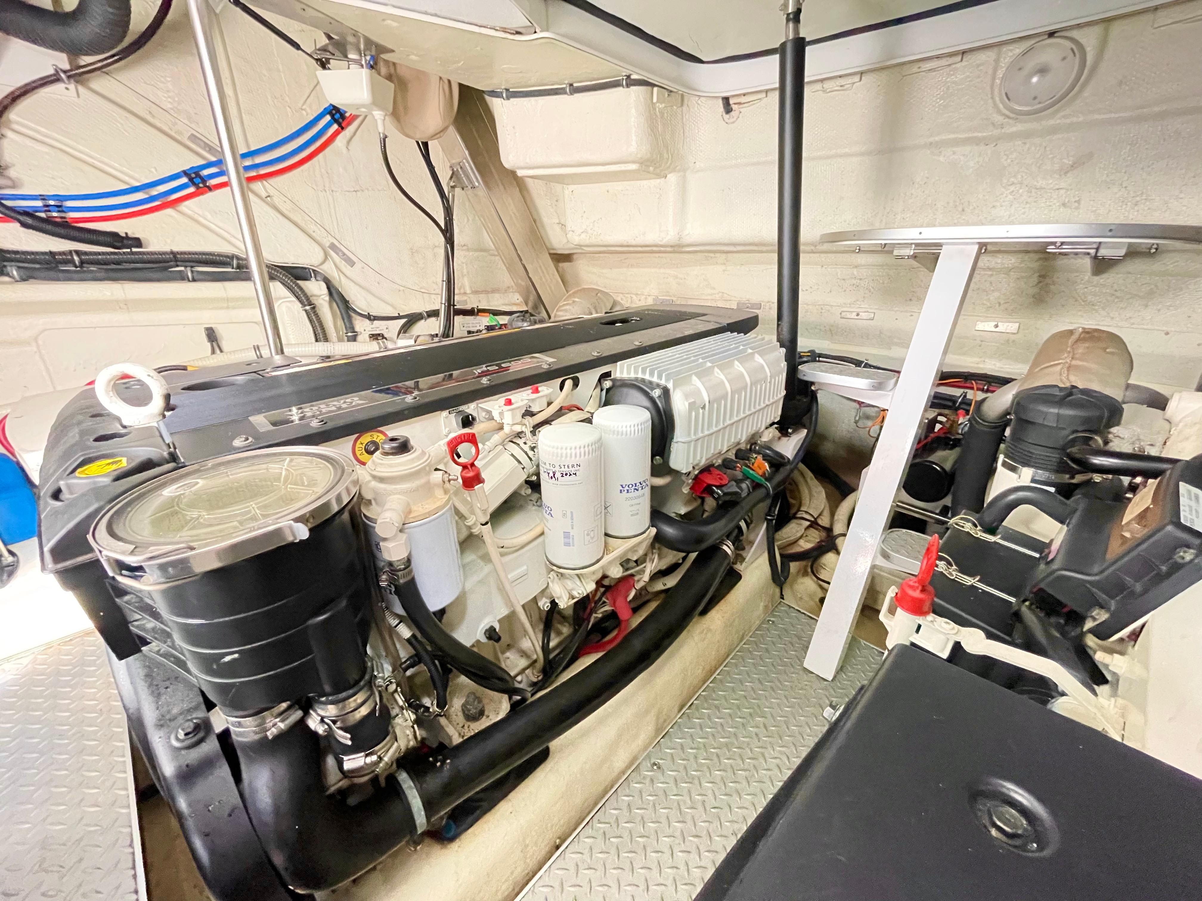 2012-formula-45-yacht-power-9637284-20250324104643616-1_XLARGE