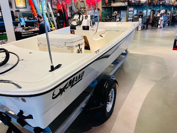 2021 Mako boat for sale, model of the boat is Pro Skiff 17 CC & Image # 3 of 51