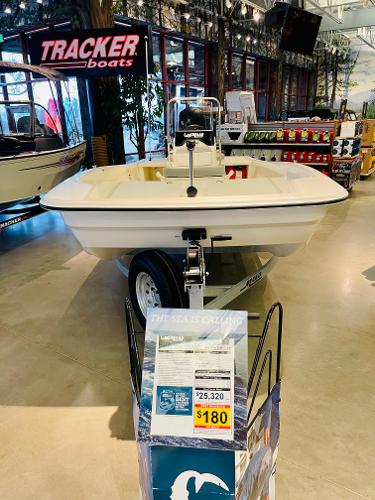 2021 Mako boat for sale, model of the boat is Pro Skiff 17 CC & Image # 2 of 51