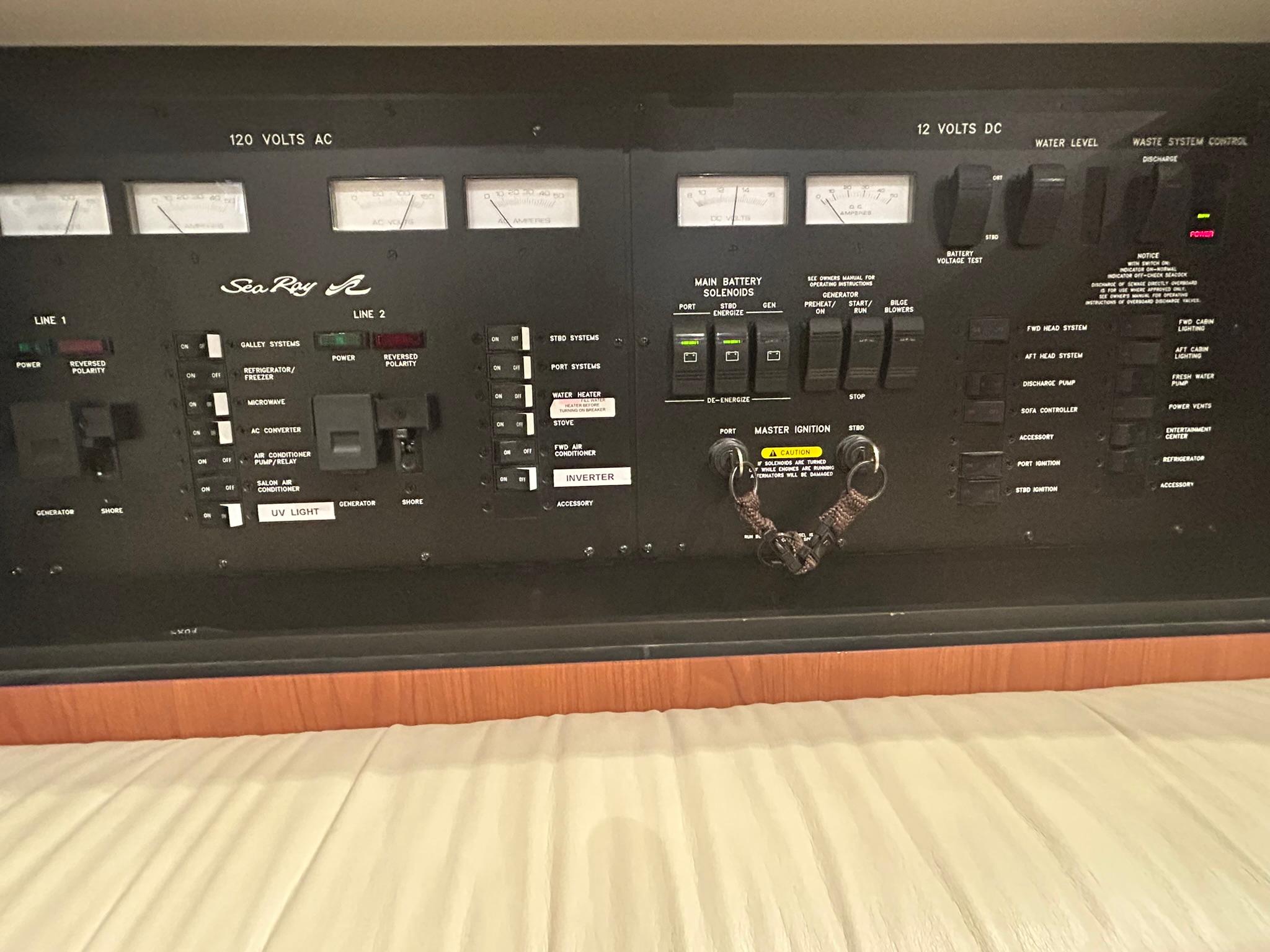 2001-sea-ray-410-express-power-9797288-20250516203604610-1_XLARGE