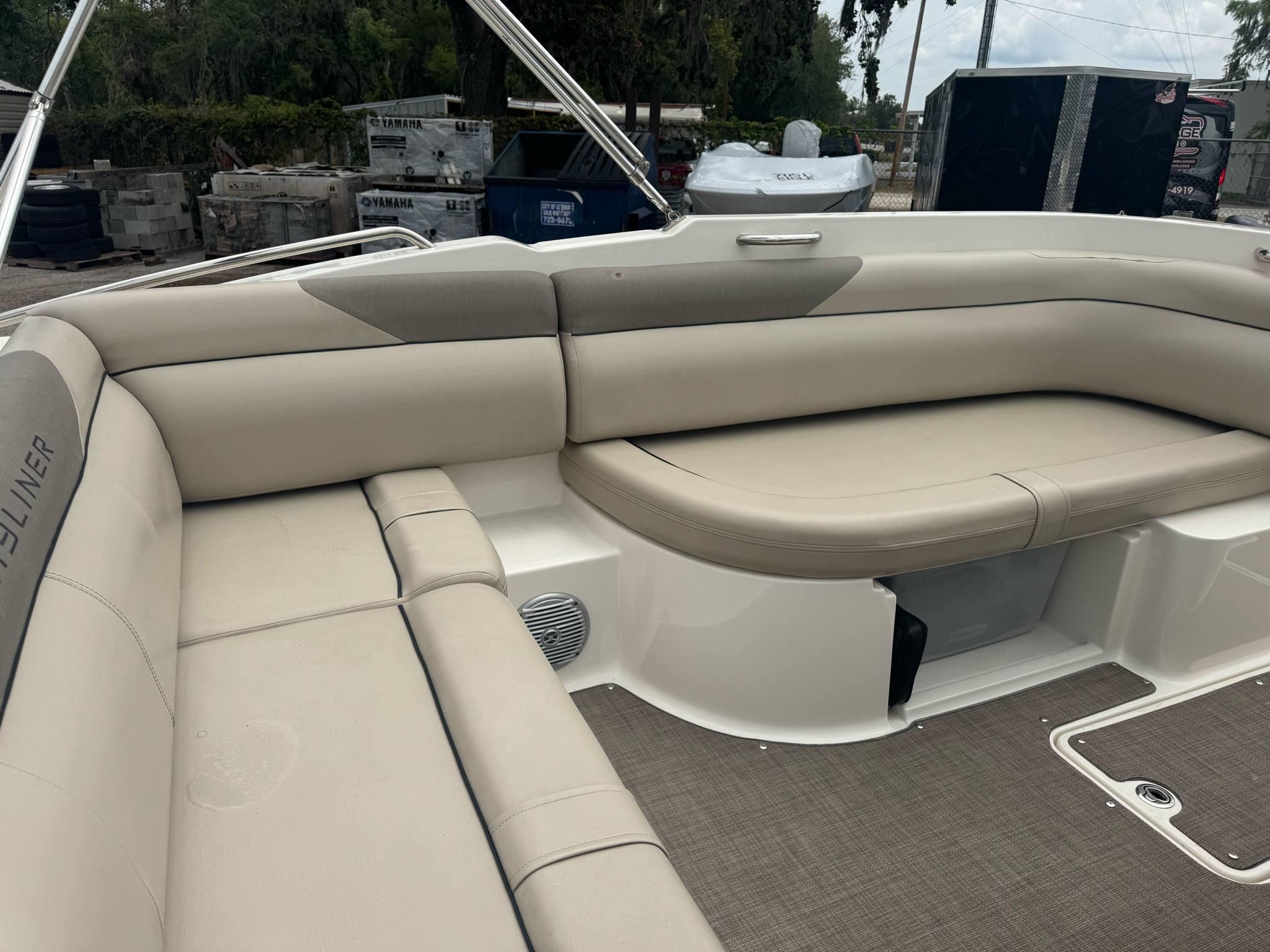 2016 Bayliner 190 Deck Boat-7